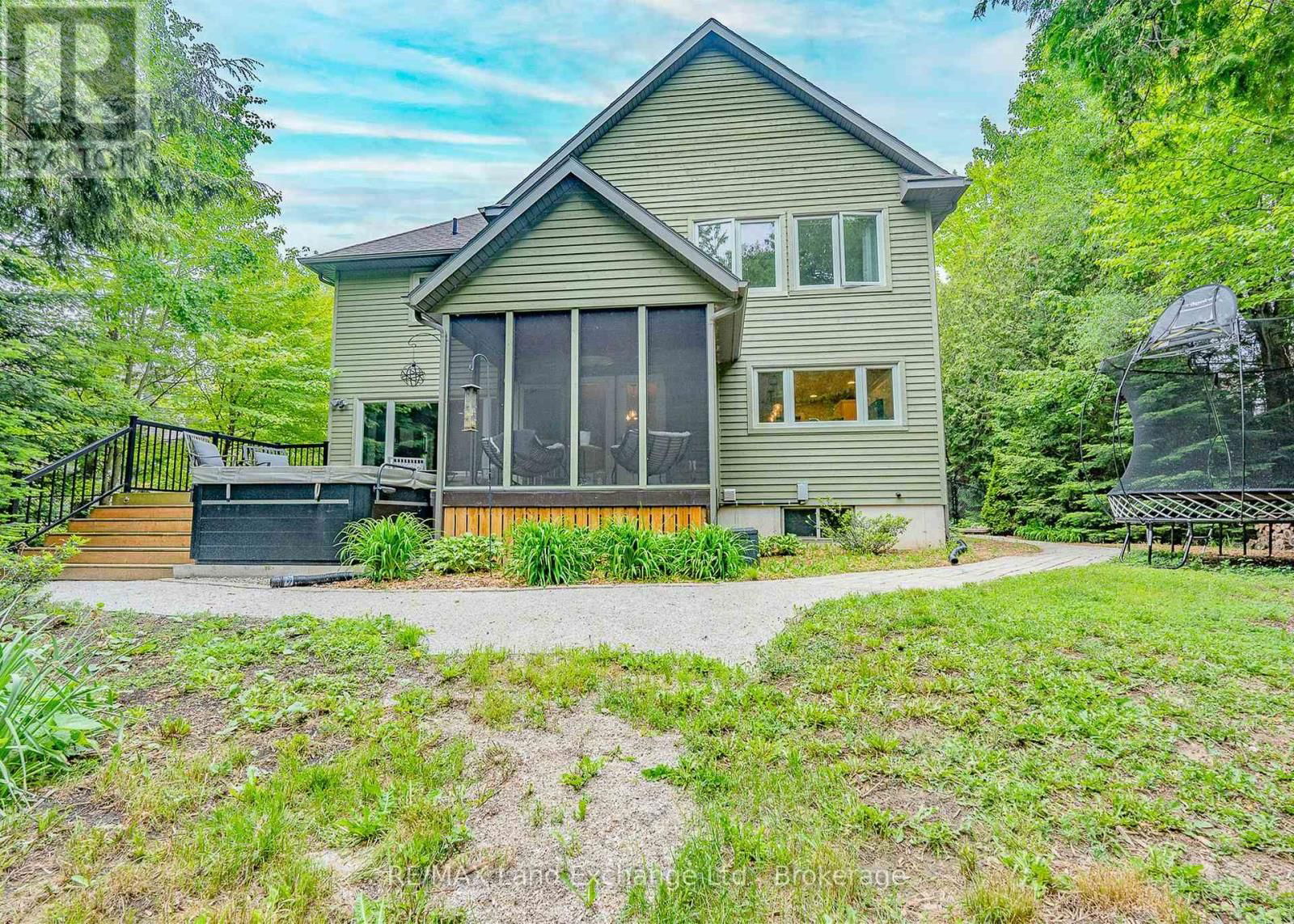 200 TRILLIUM DRIVE Image 35