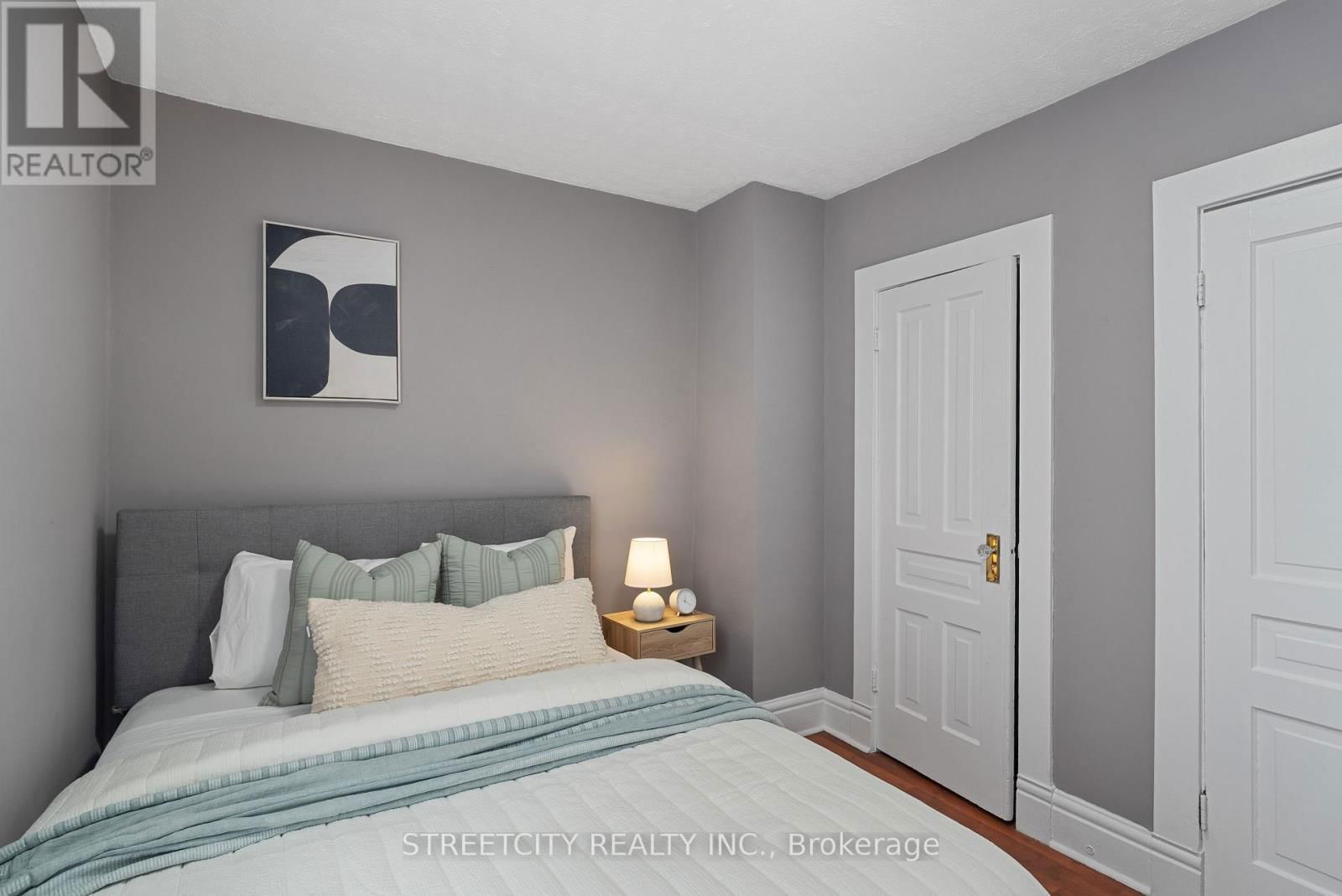 239 HIGHBURY AVENUE Image 13