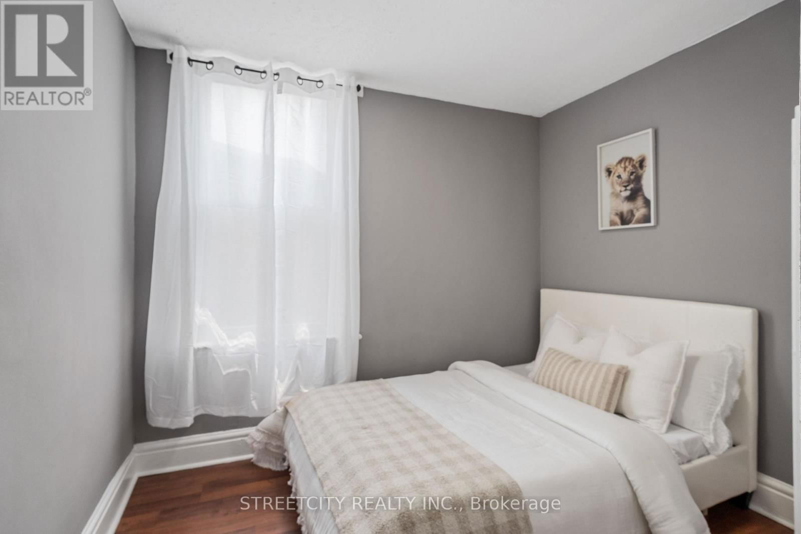 239 HIGHBURY AVENUE Image 14