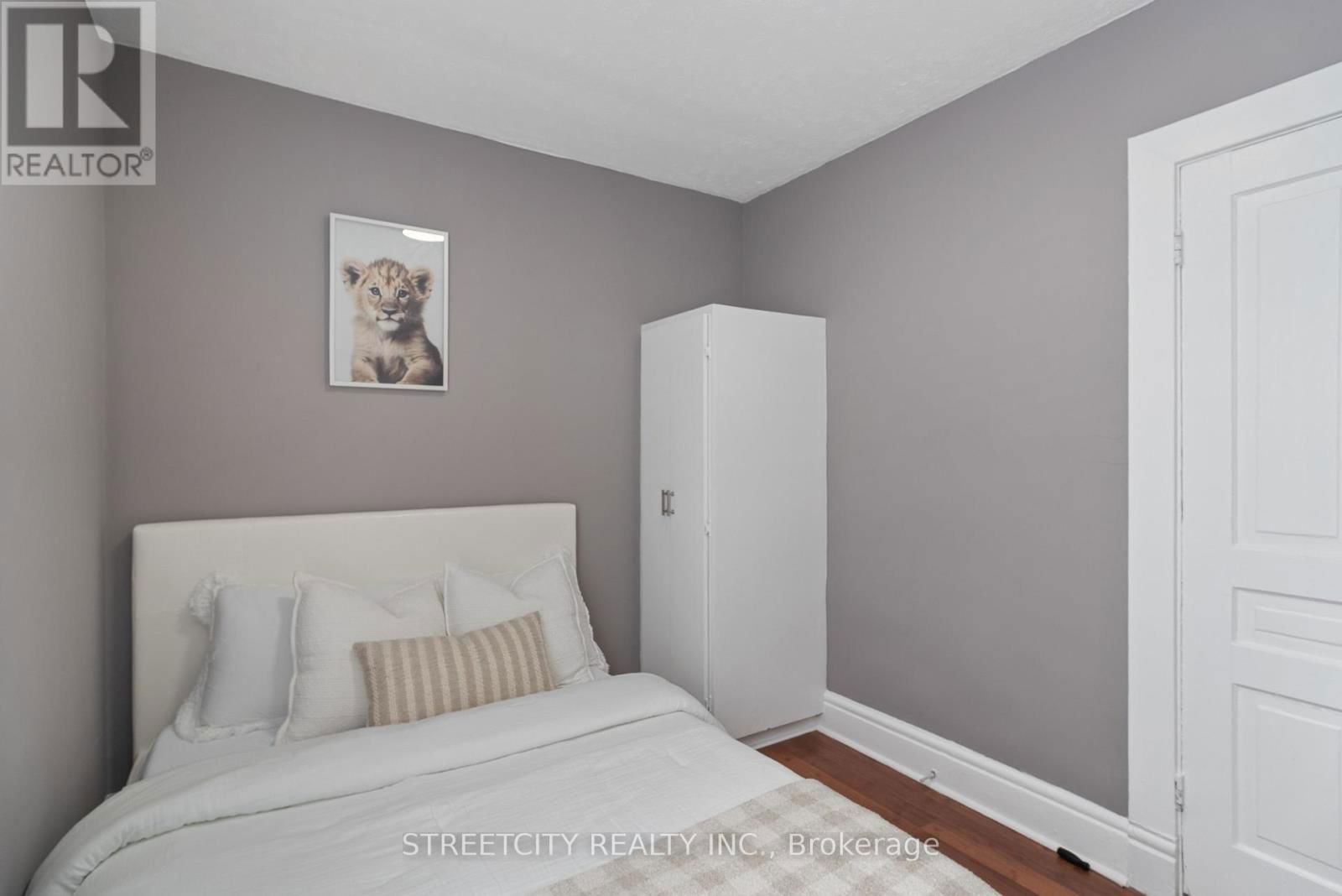 239 HIGHBURY AVENUE Image 15