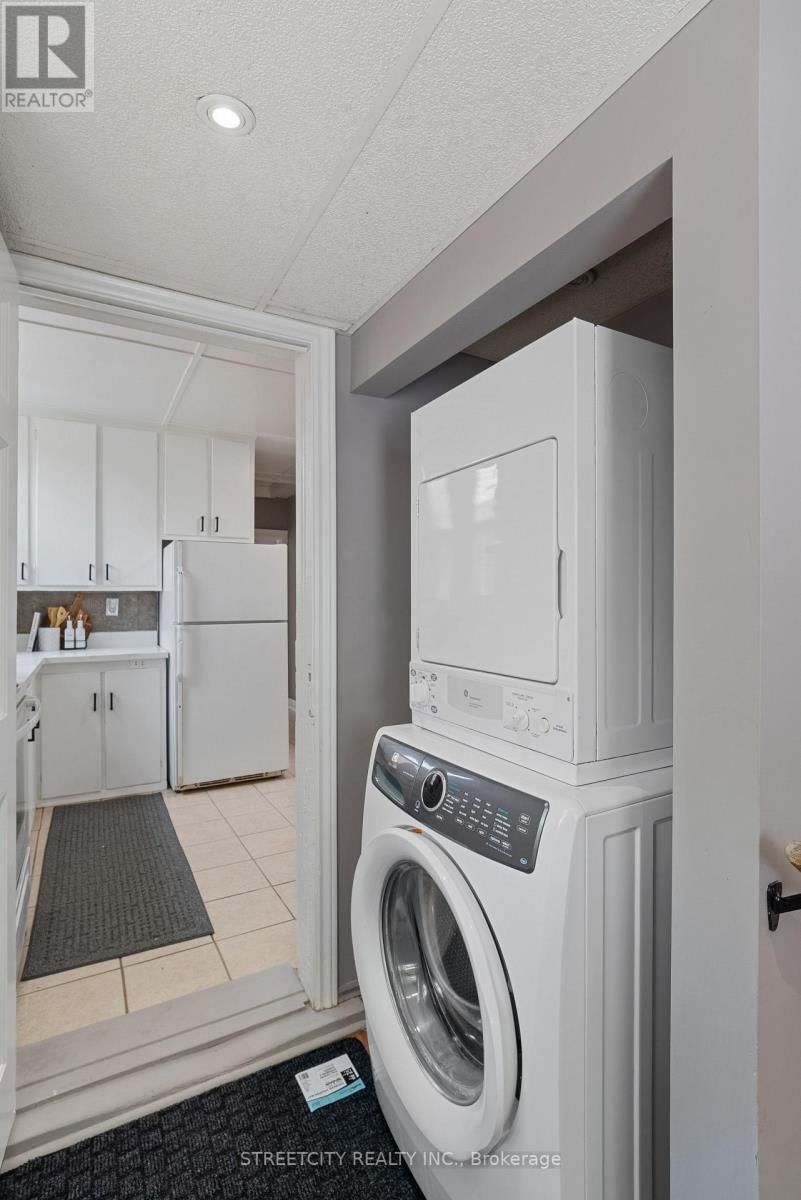 239 HIGHBURY AVENUE Image 22