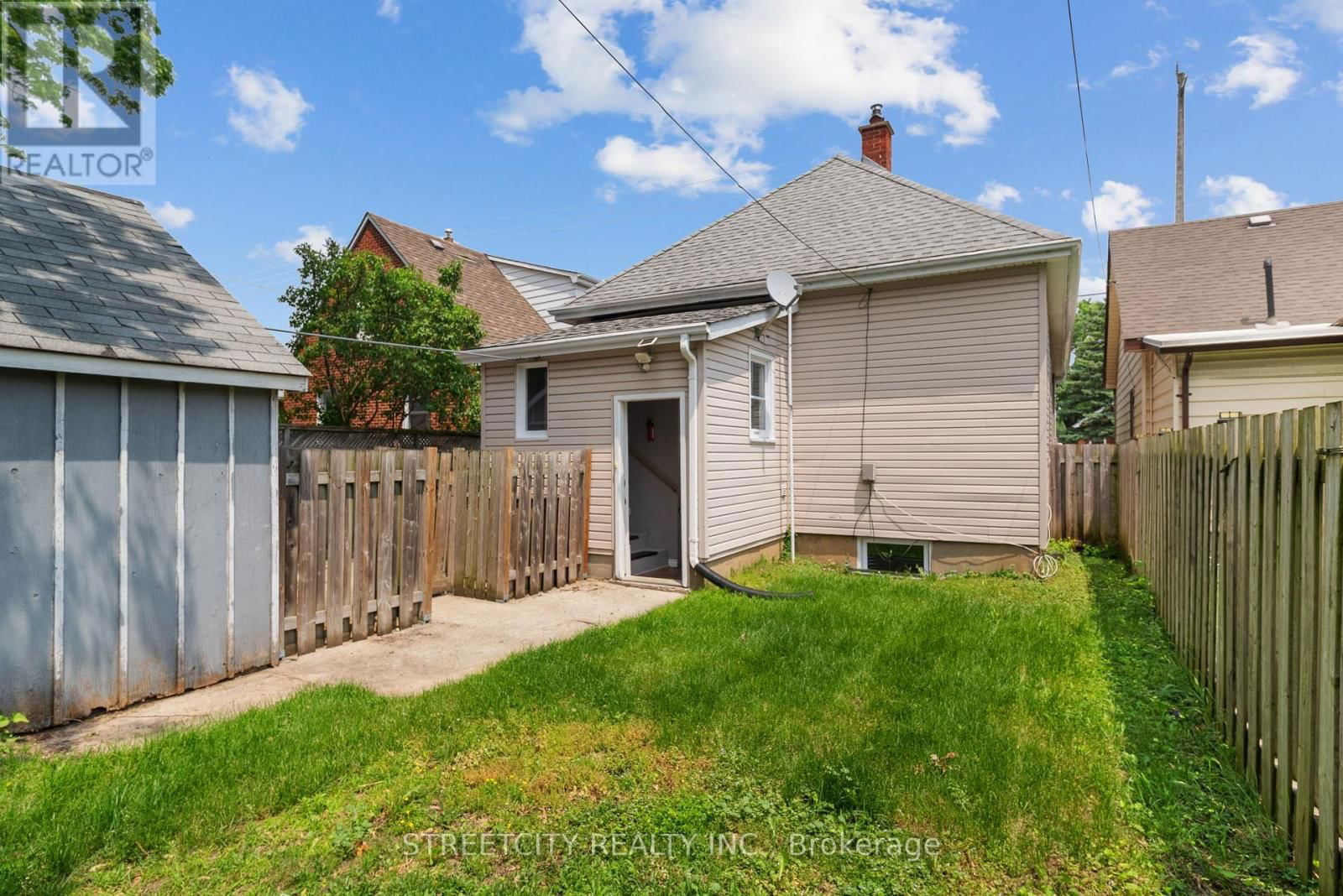 239 HIGHBURY AVENUE Image 37