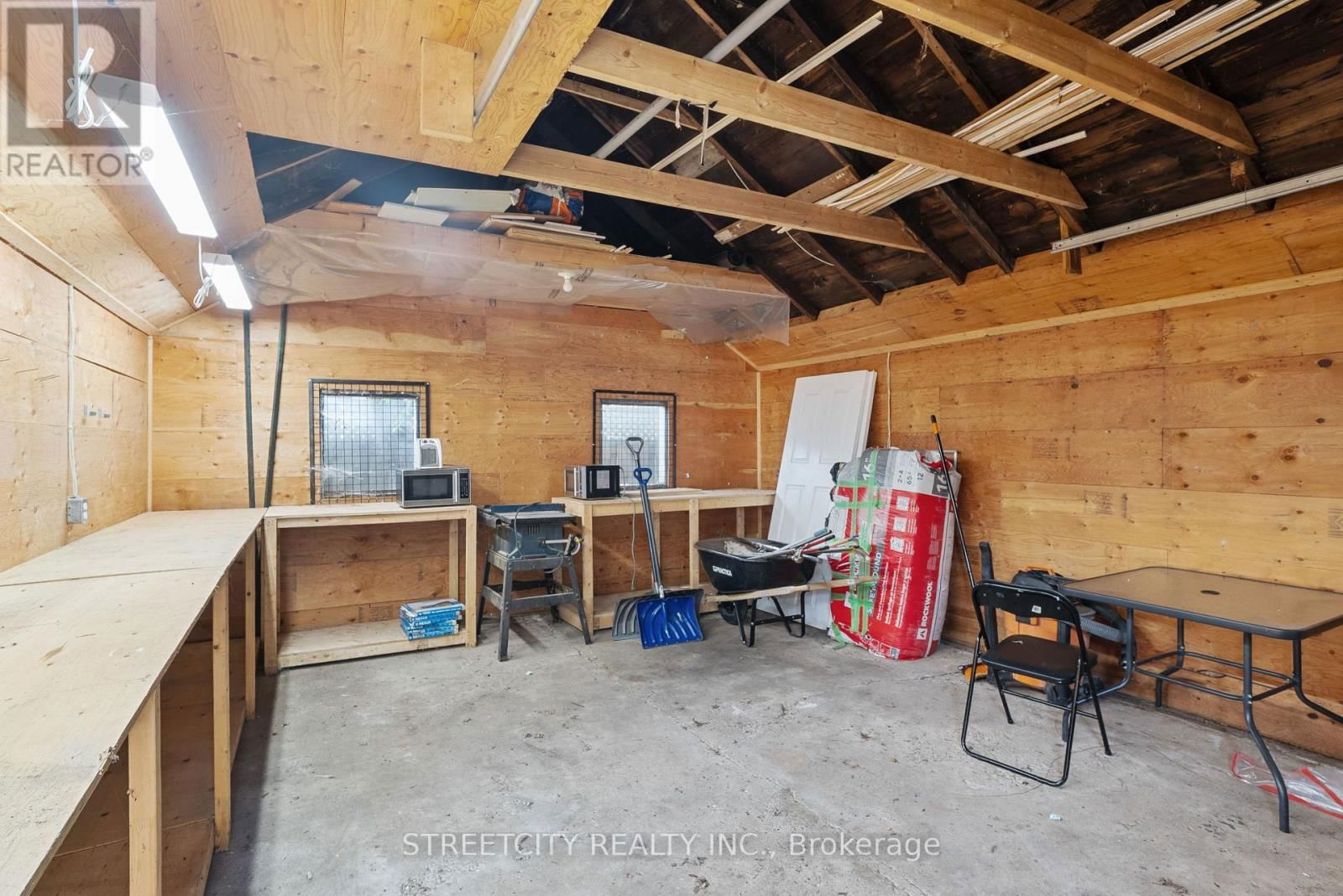 239 HIGHBURY AVENUE Image 39