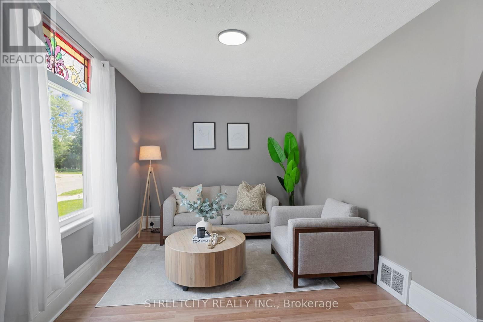 239 HIGHBURY AVENUE Image 4