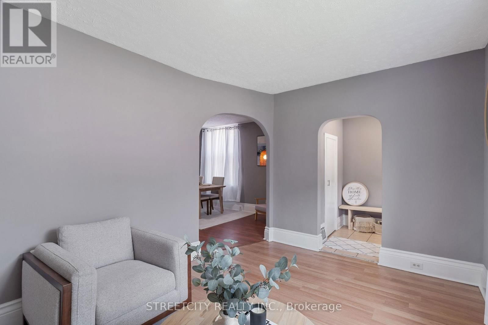 239 HIGHBURY AVENUE Image 5