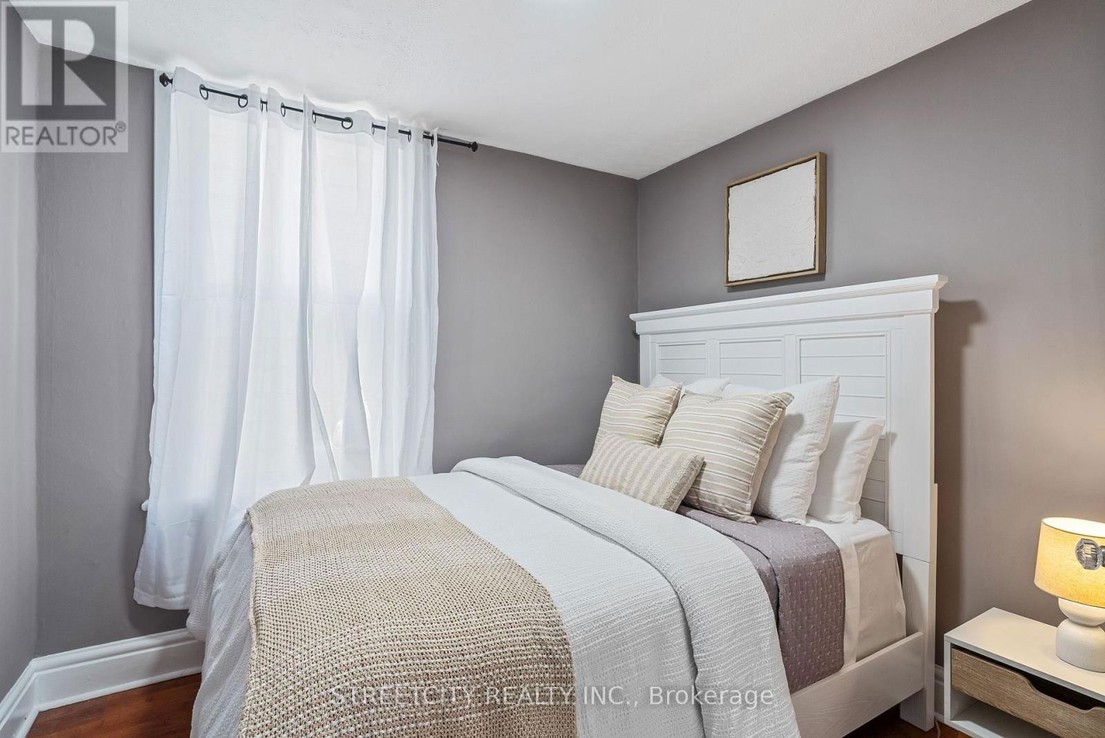 239 HIGHBURY AVENUE Image 9