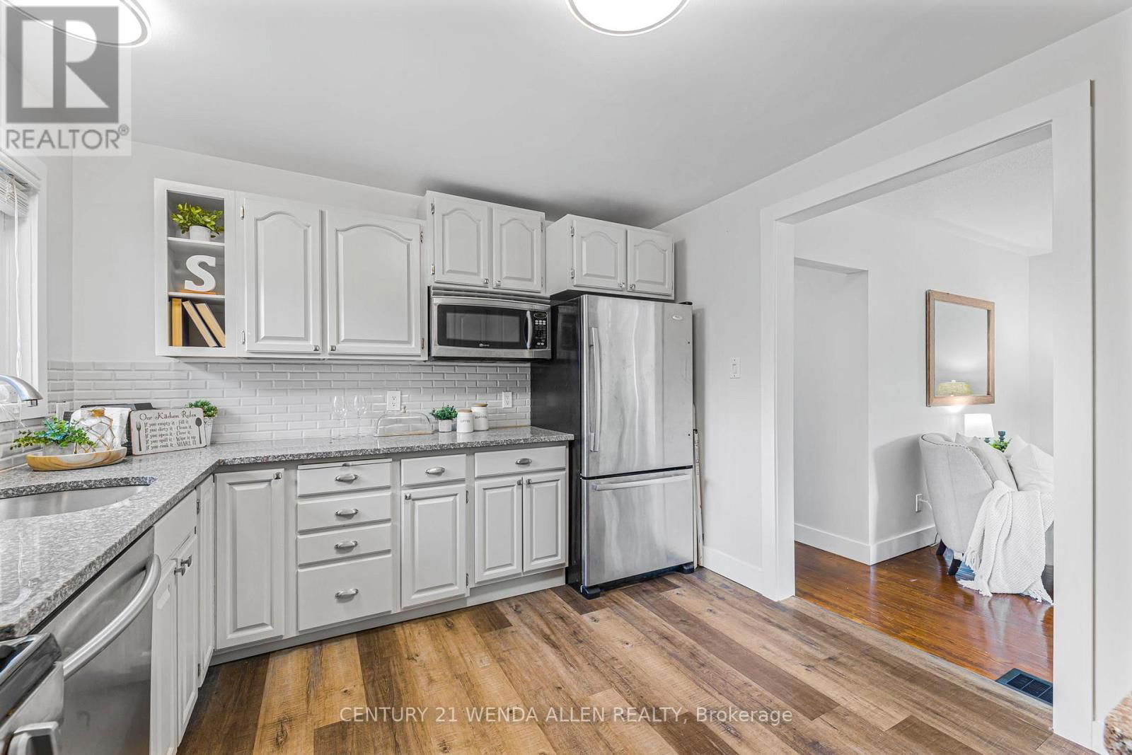1015 ORIOLE DRIVE Image 10