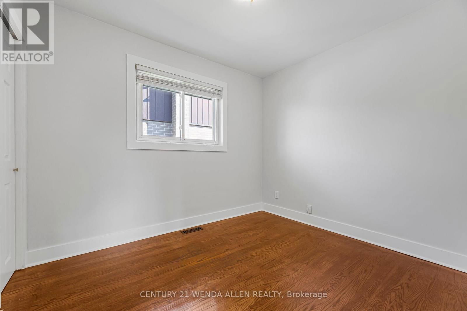 1015 ORIOLE DRIVE Image 11