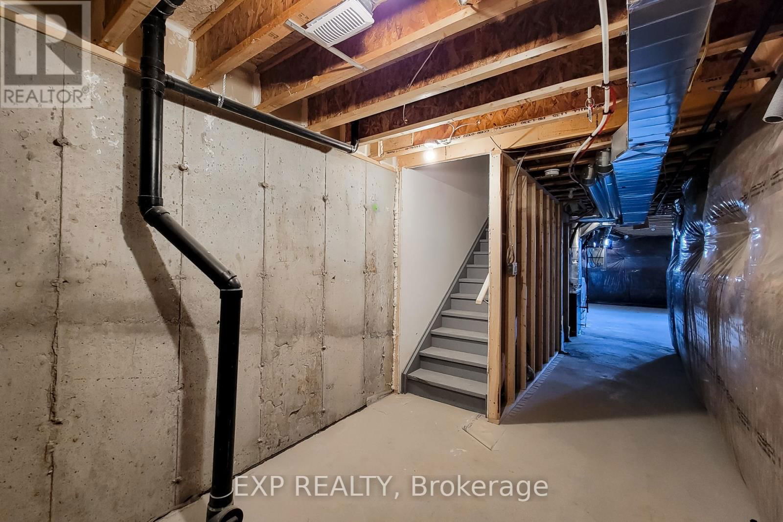 52 BLAIN DRIVE Image 35