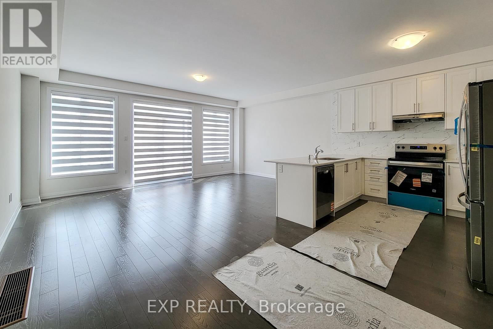 52 BLAIN DRIVE Image 9