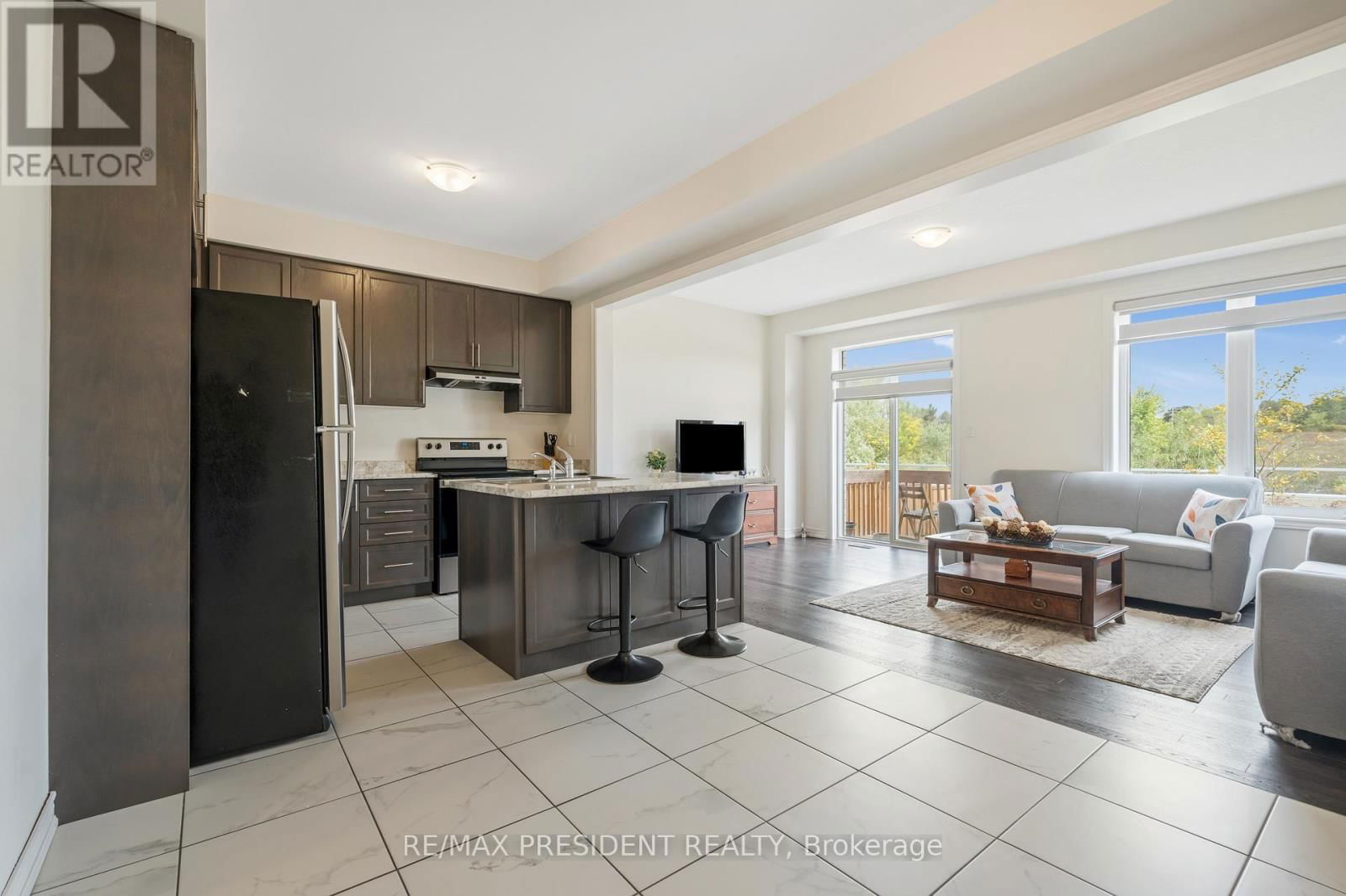 38 - 166 DEERPATH DRIVE Image 14