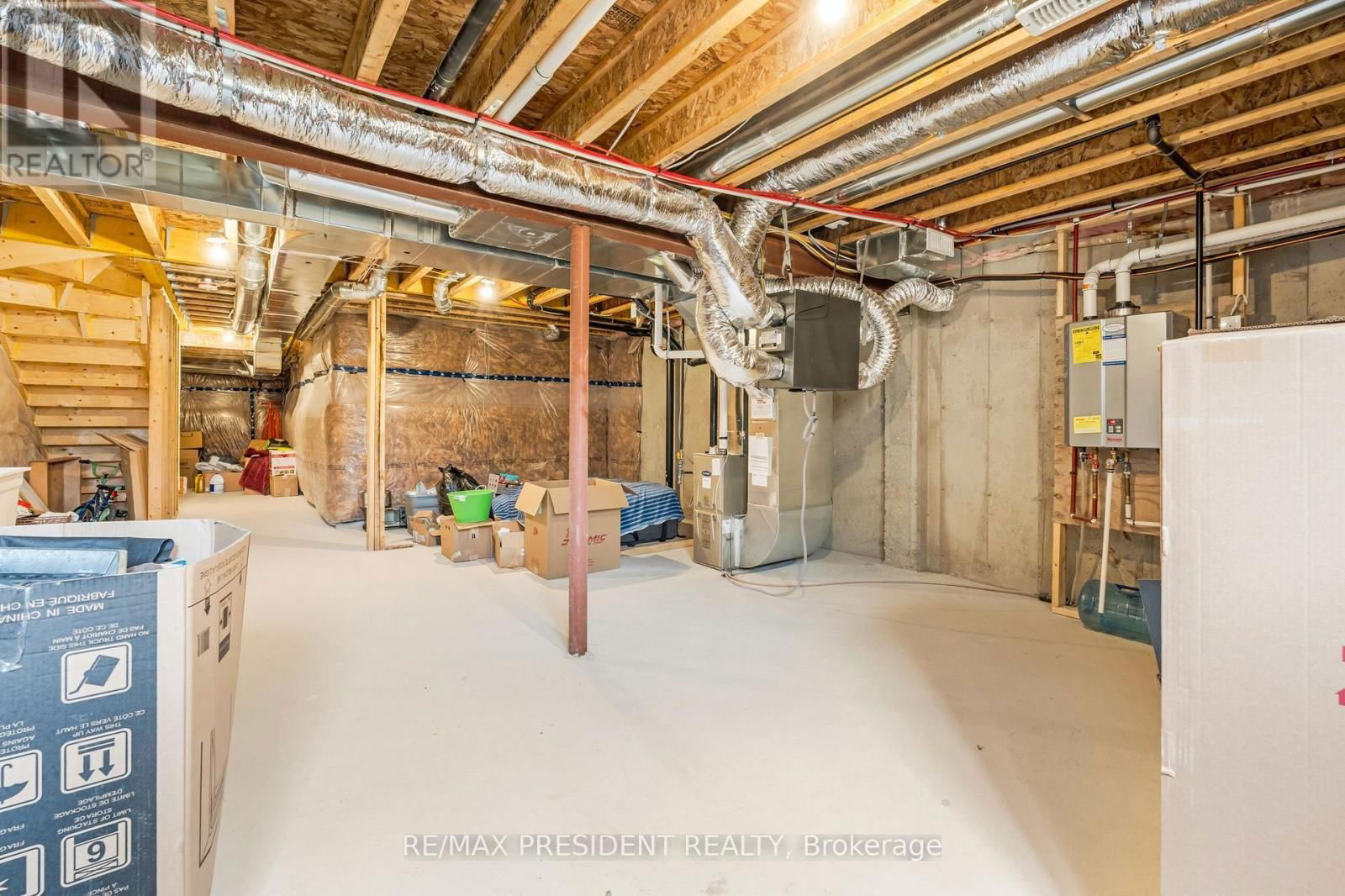 38 - 166 DEERPATH DRIVE Image 33
