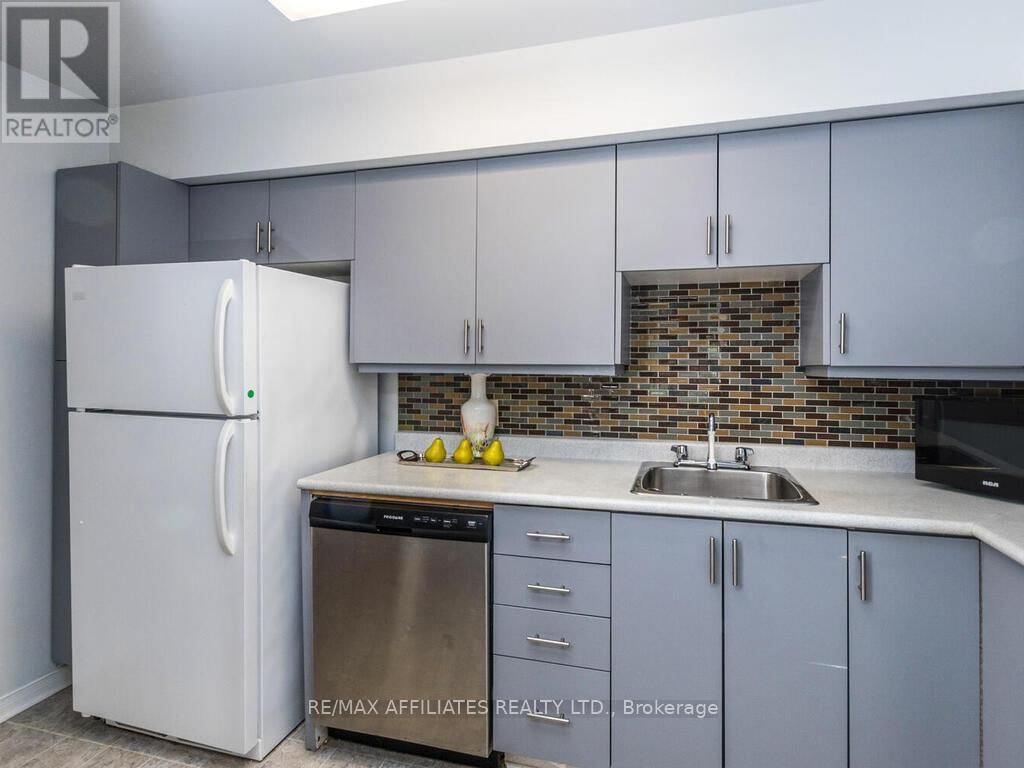 230 - 848 SEYTON DRIVE Image 17