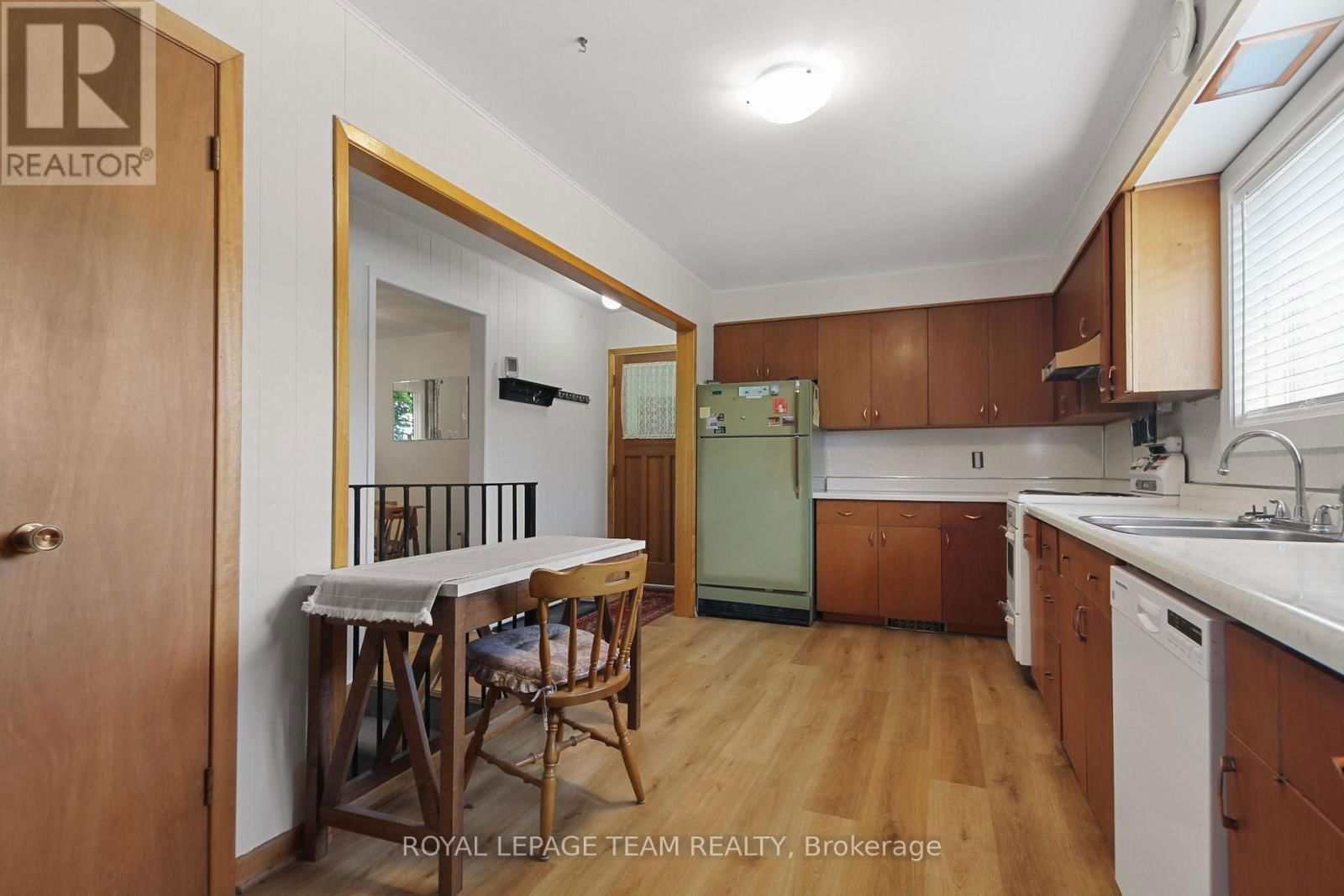 69 MARTIN STREET NORTH Image 12