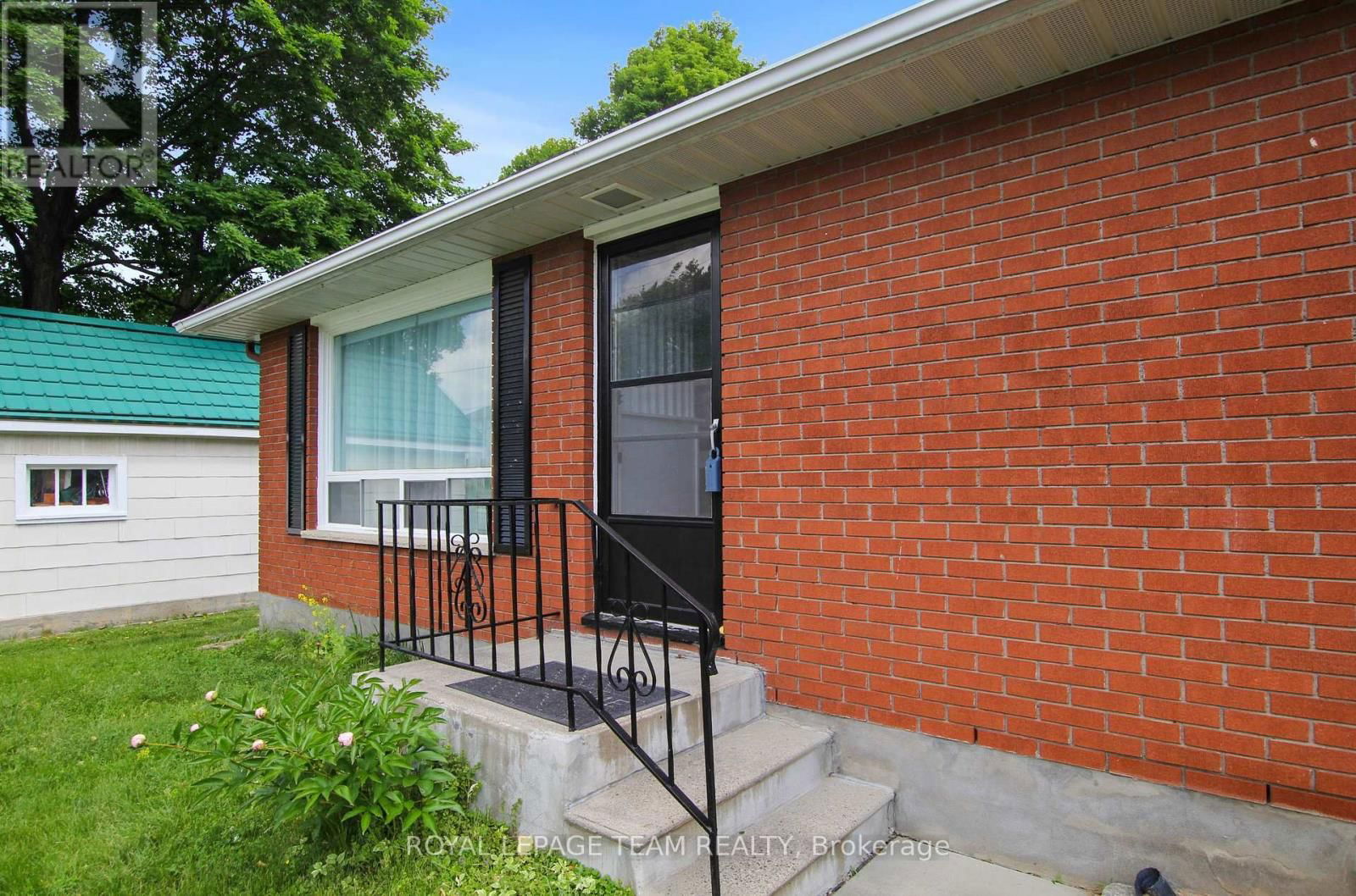 69 MARTIN STREET NORTH Image 3