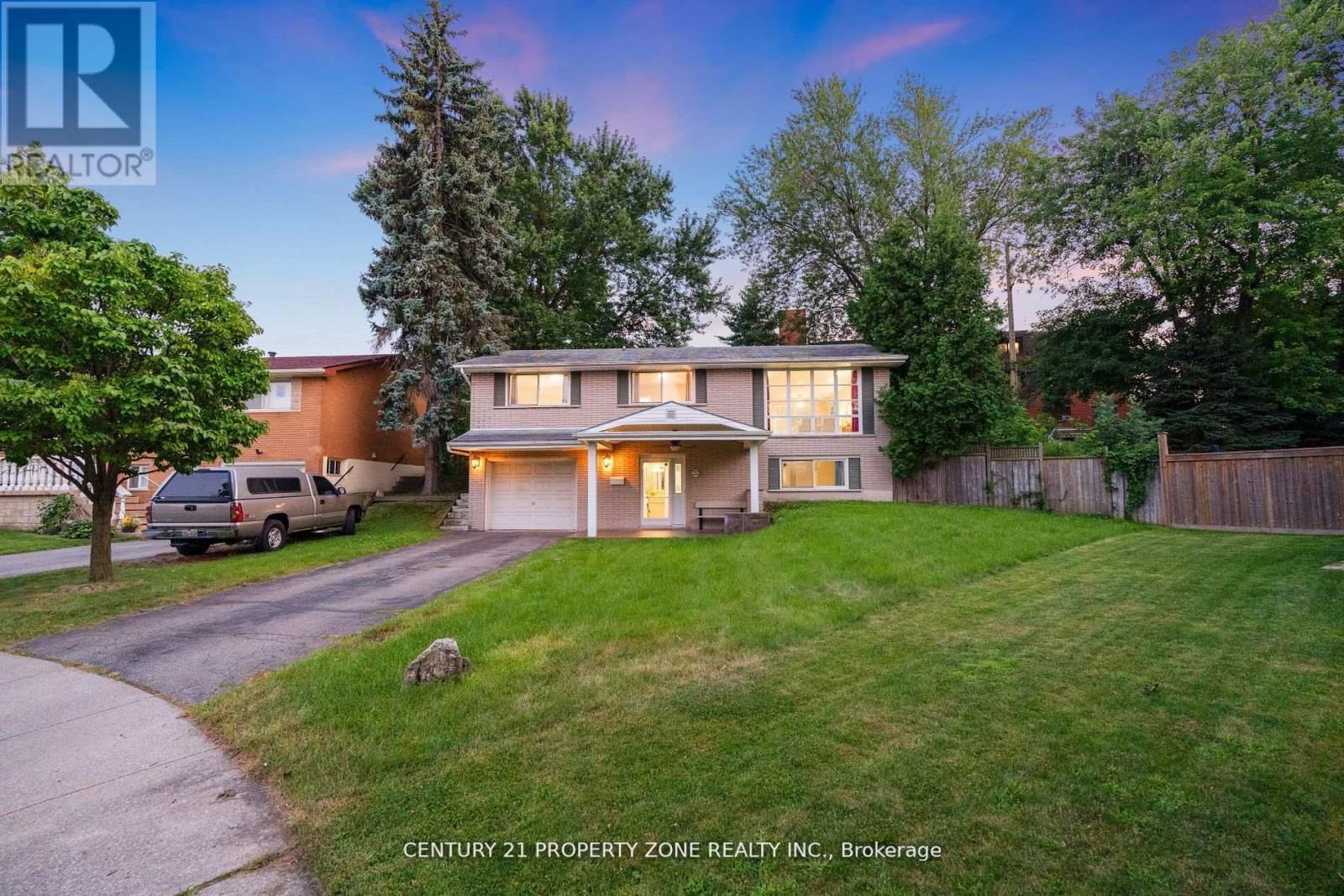 22 COLONIAL COURT Image 1