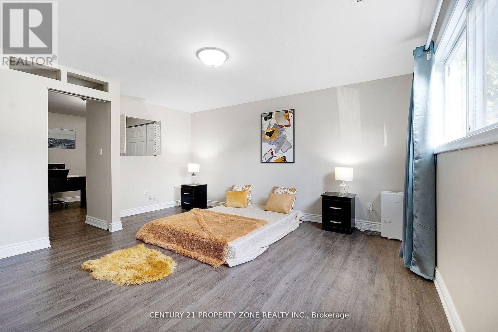 22 COLONIAL COURT Image 7
