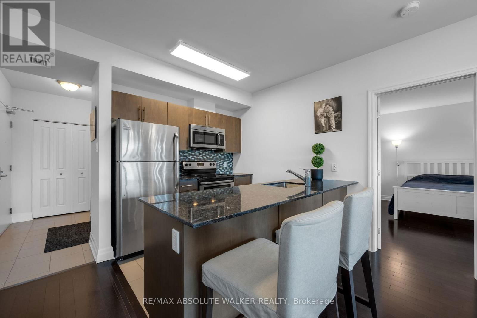 307 - 90 LANDRY STREET Image 5