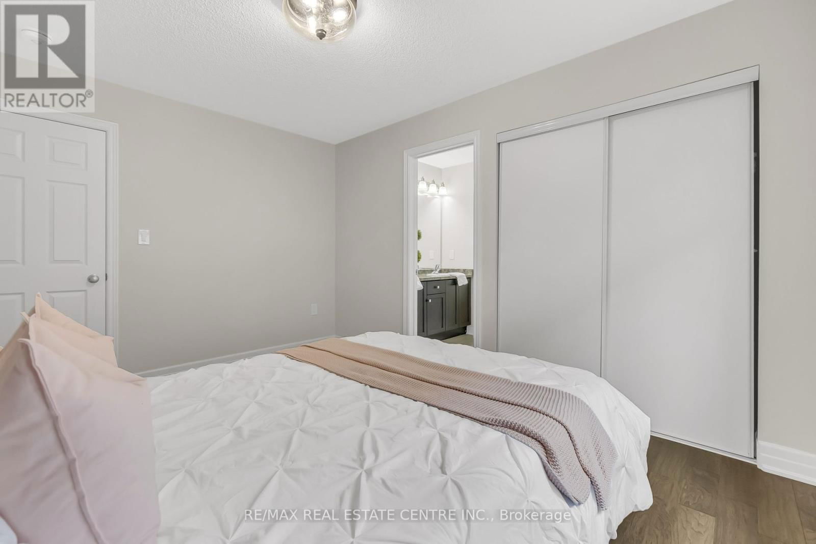 214 BLAIR CREEK DRIVE Image 32