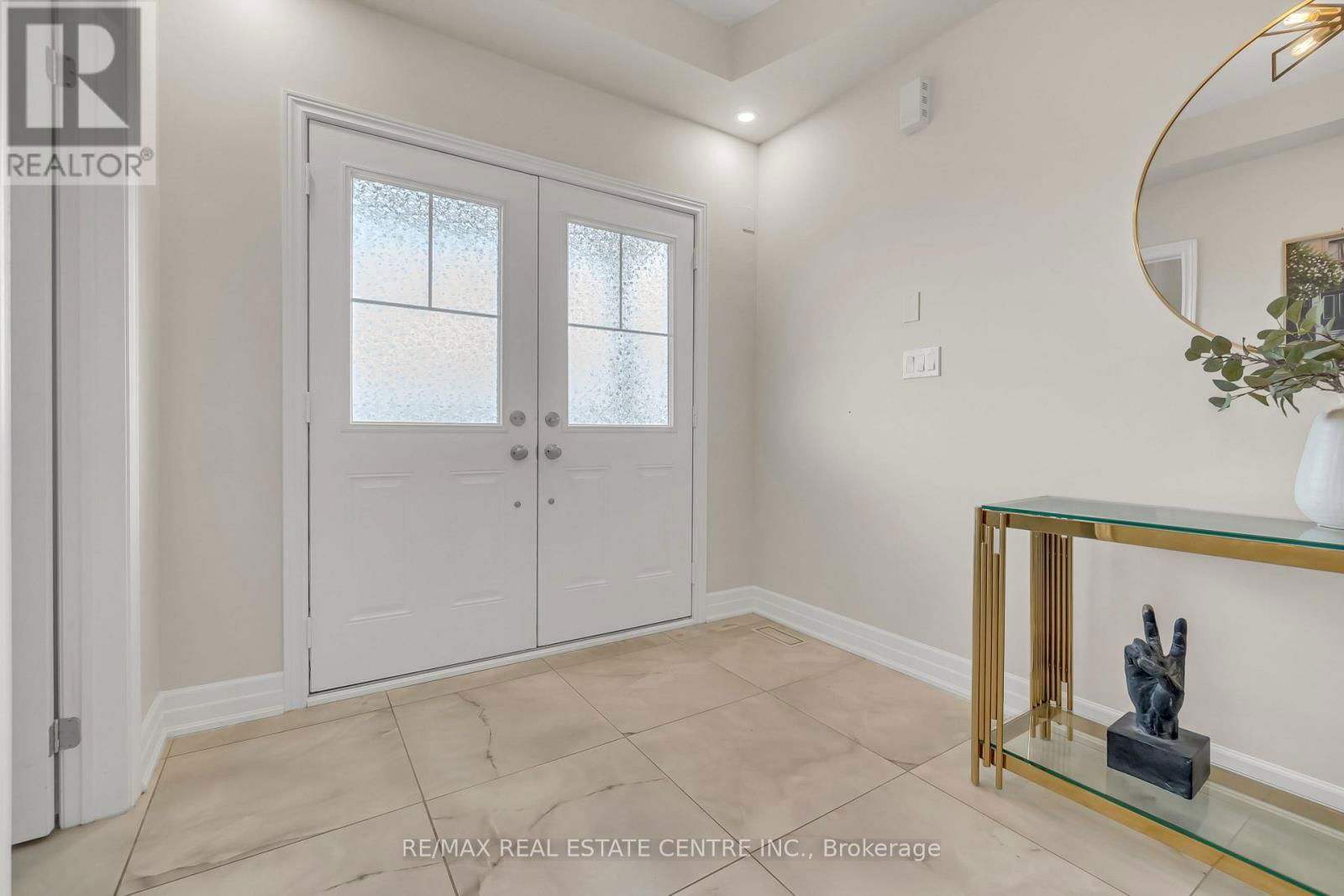 214 BLAIR CREEK DRIVE Image 4