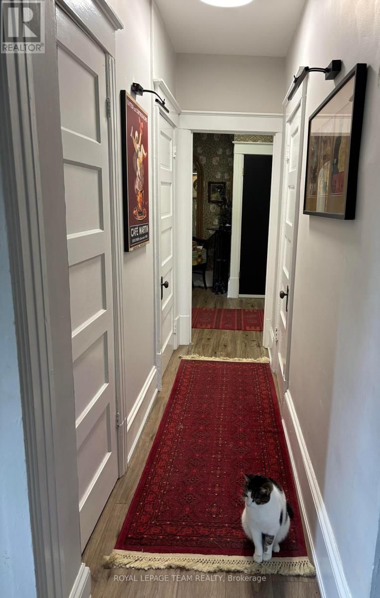 2 - 16 POWELL AVENUE Image 10