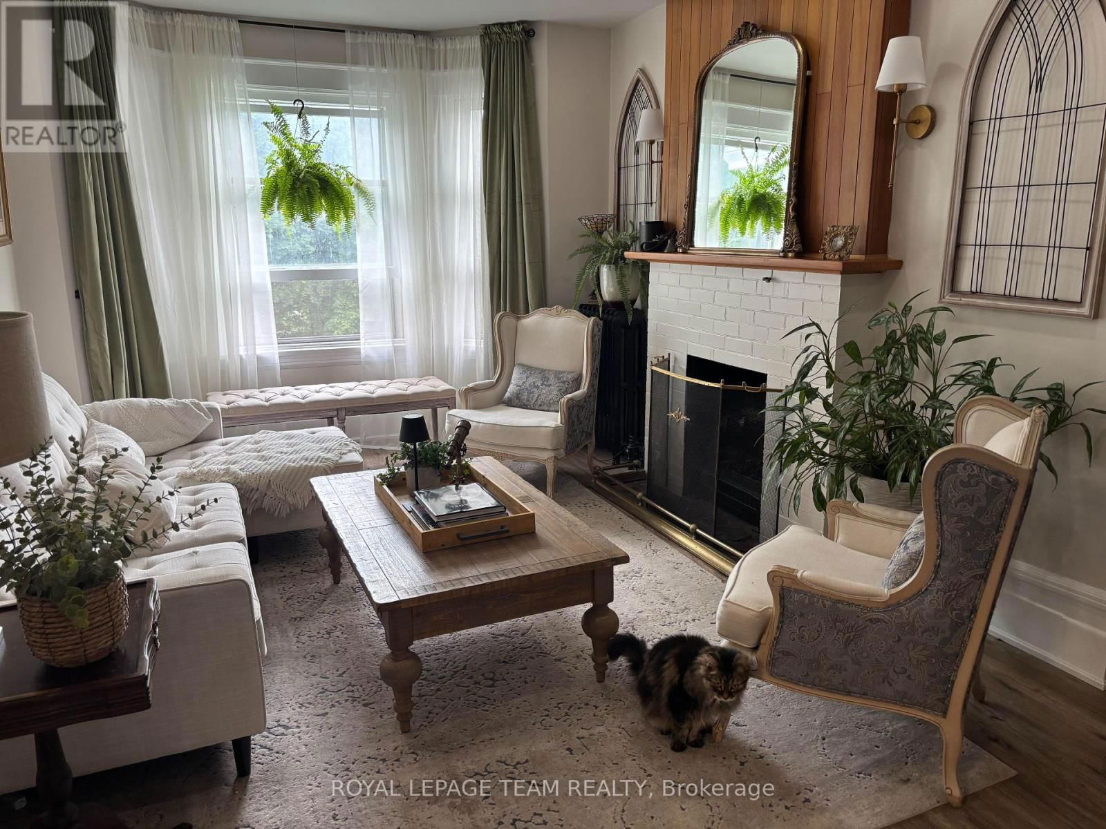 2 - 16 POWELL AVENUE Image 12