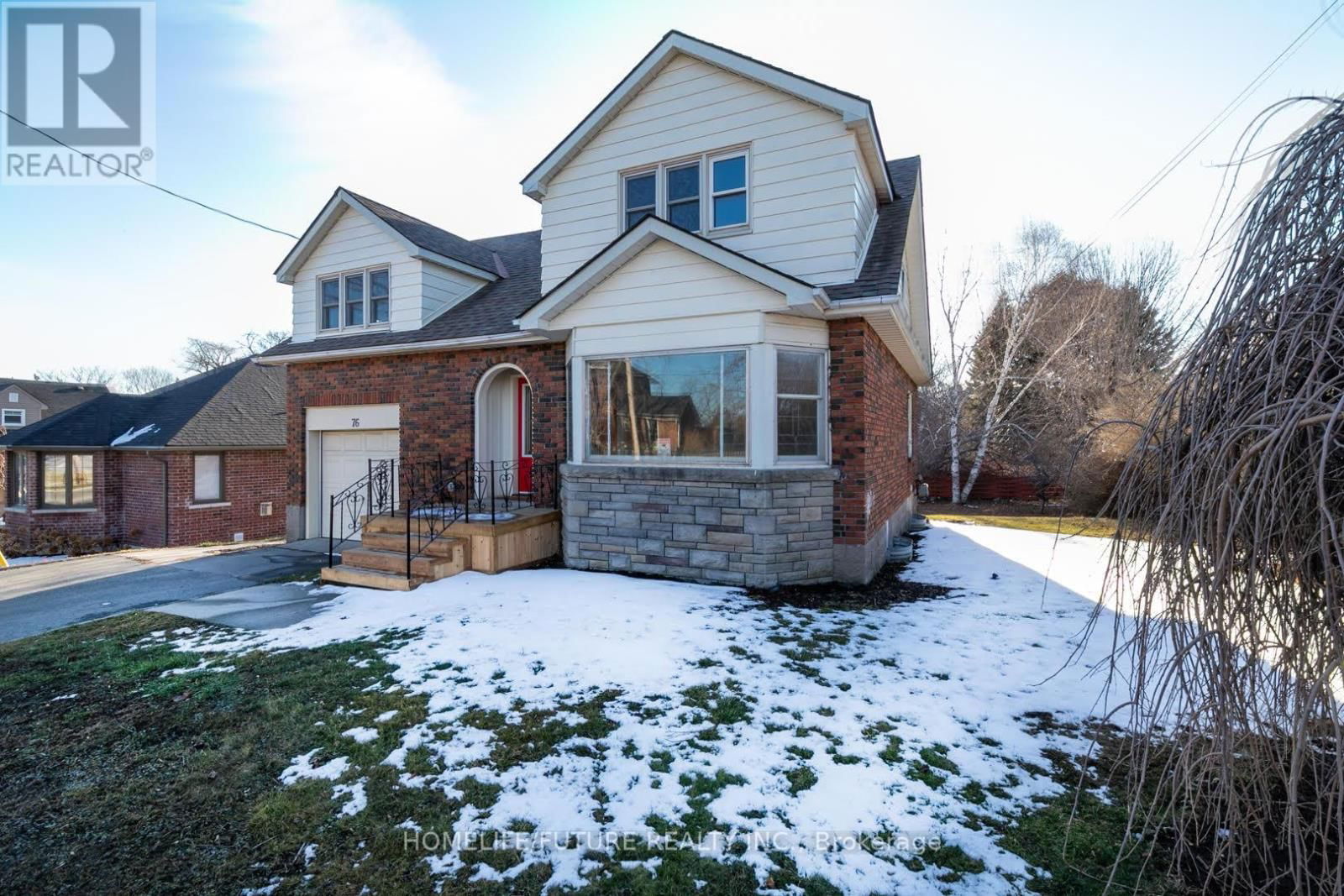 Upper - 76 YOUNG STREET Image 1