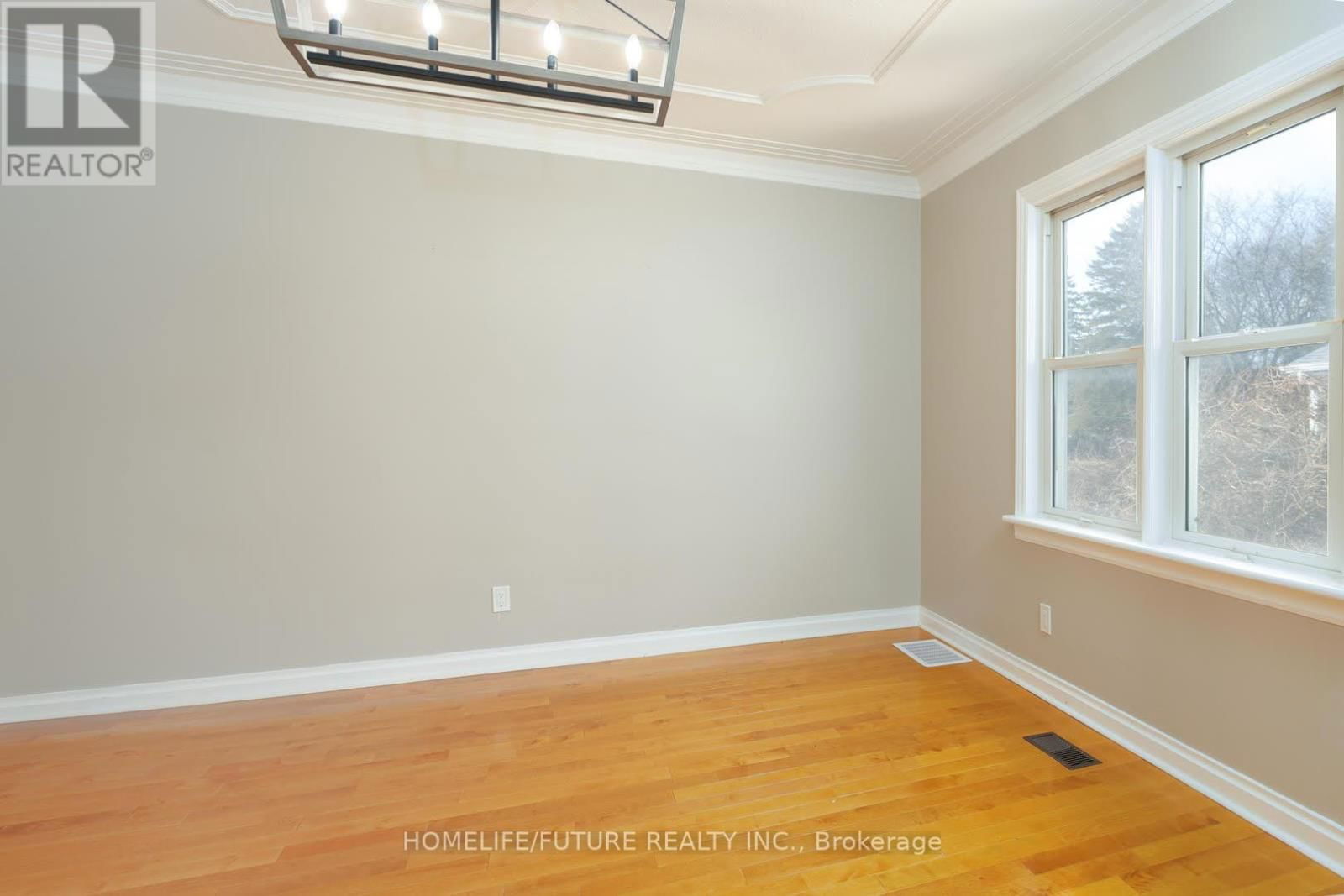 Upper - 76 YOUNG STREET Image 7