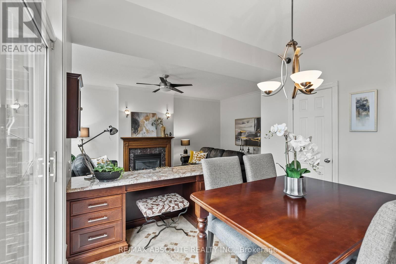 96 MANNING COURT Image 15