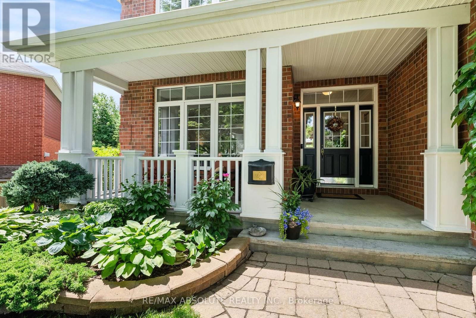 96 MANNING COURT Image 3