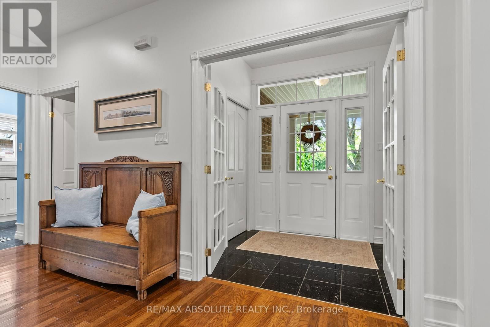 96 MANNING COURT Image 6