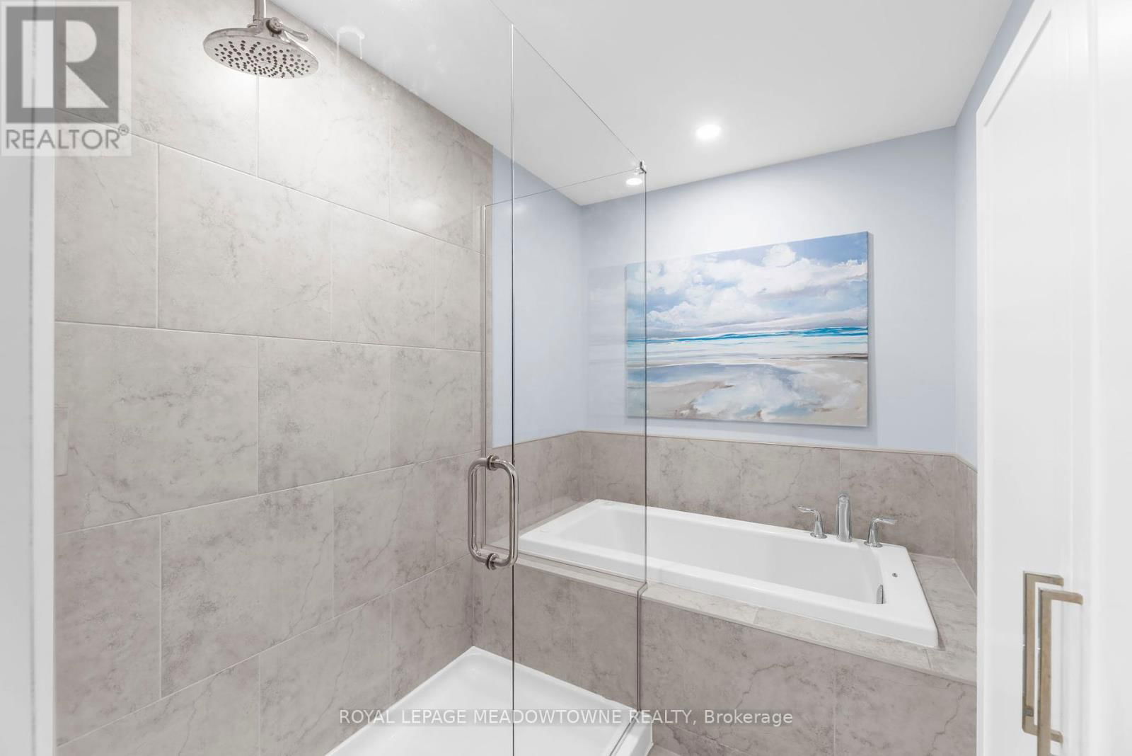 1001 - 505 TALBOT STREET Image 34