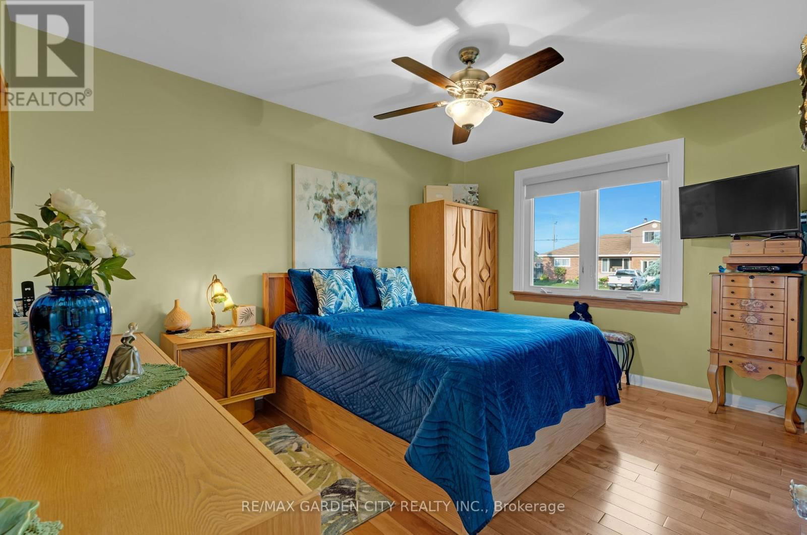 43 EVERGREEN AVENUE Image 19