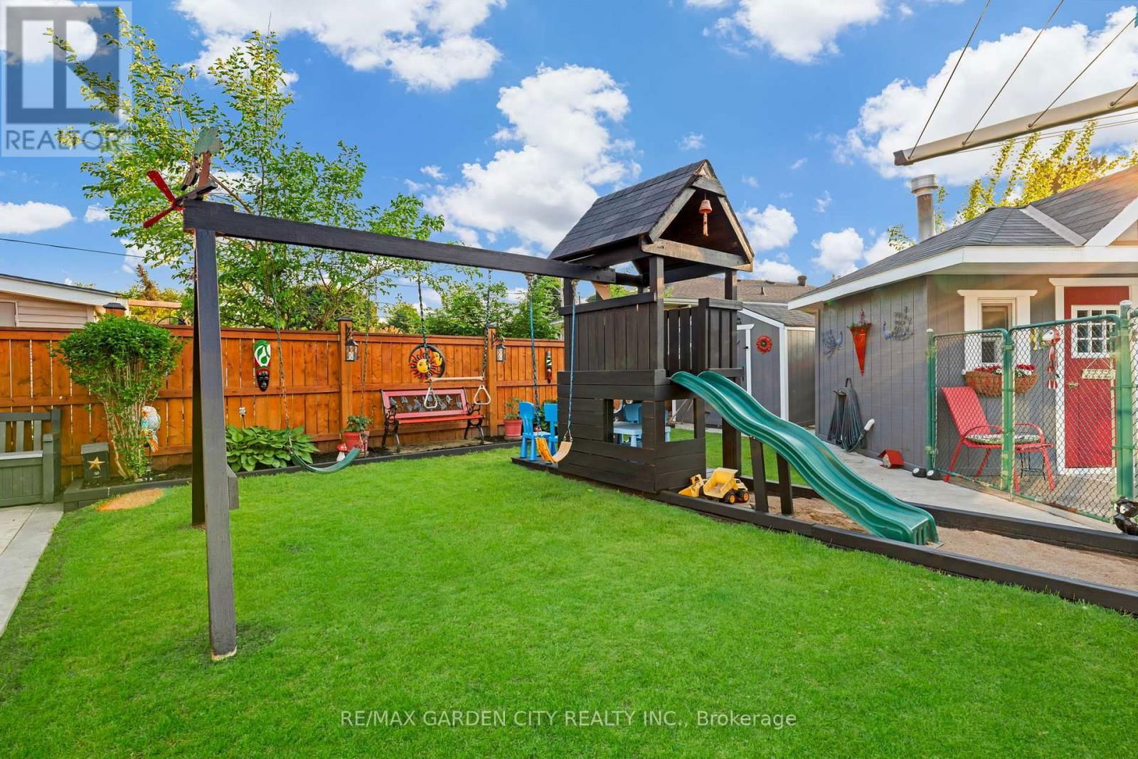 43 EVERGREEN AVENUE Image 37