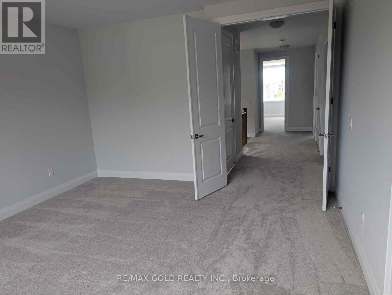 1446 UPPER THAMES DRIVE Image 12