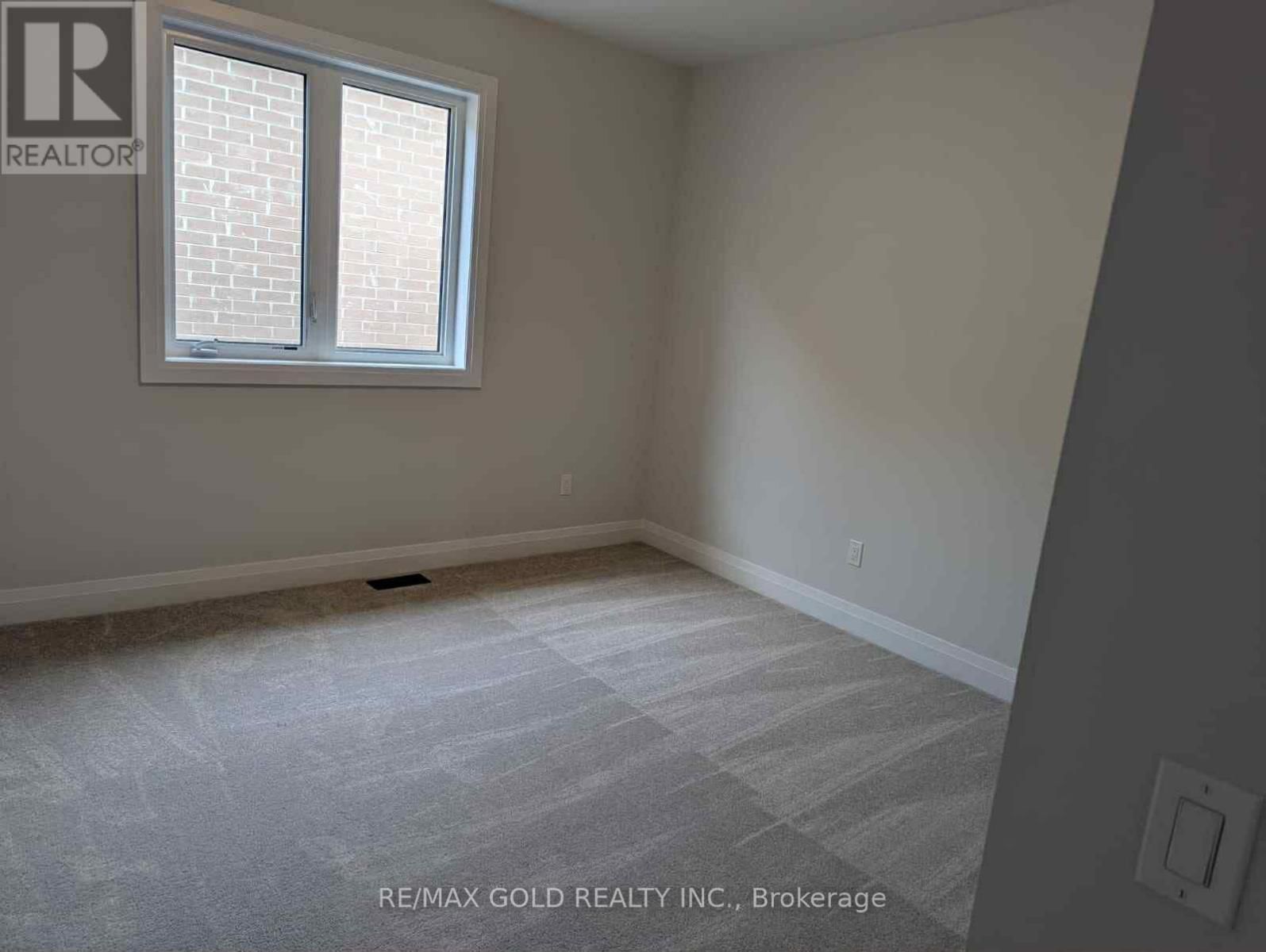 1446 UPPER THAMES DRIVE Image 17