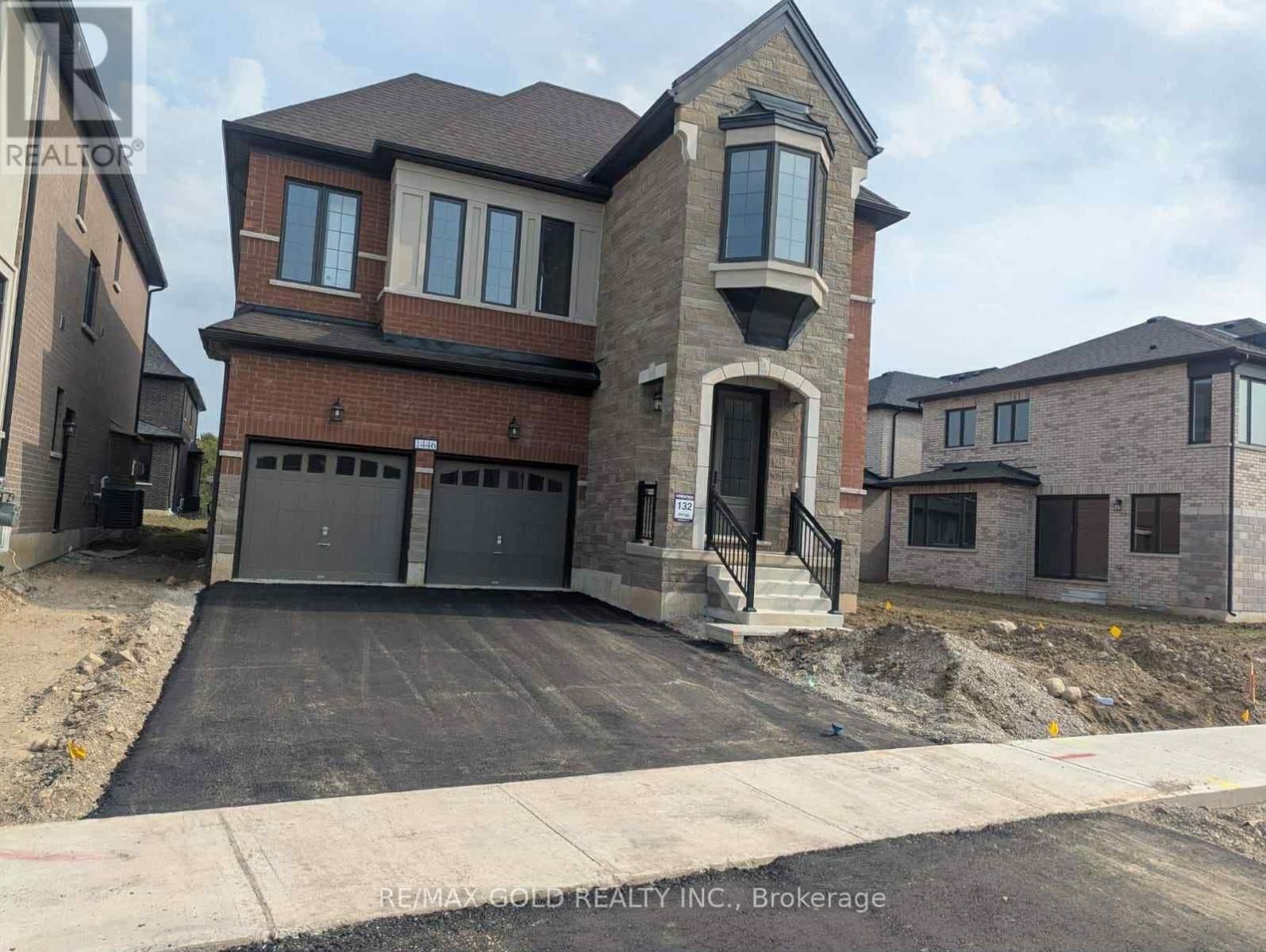 1446 UPPER THAMES DRIVE Image 2
