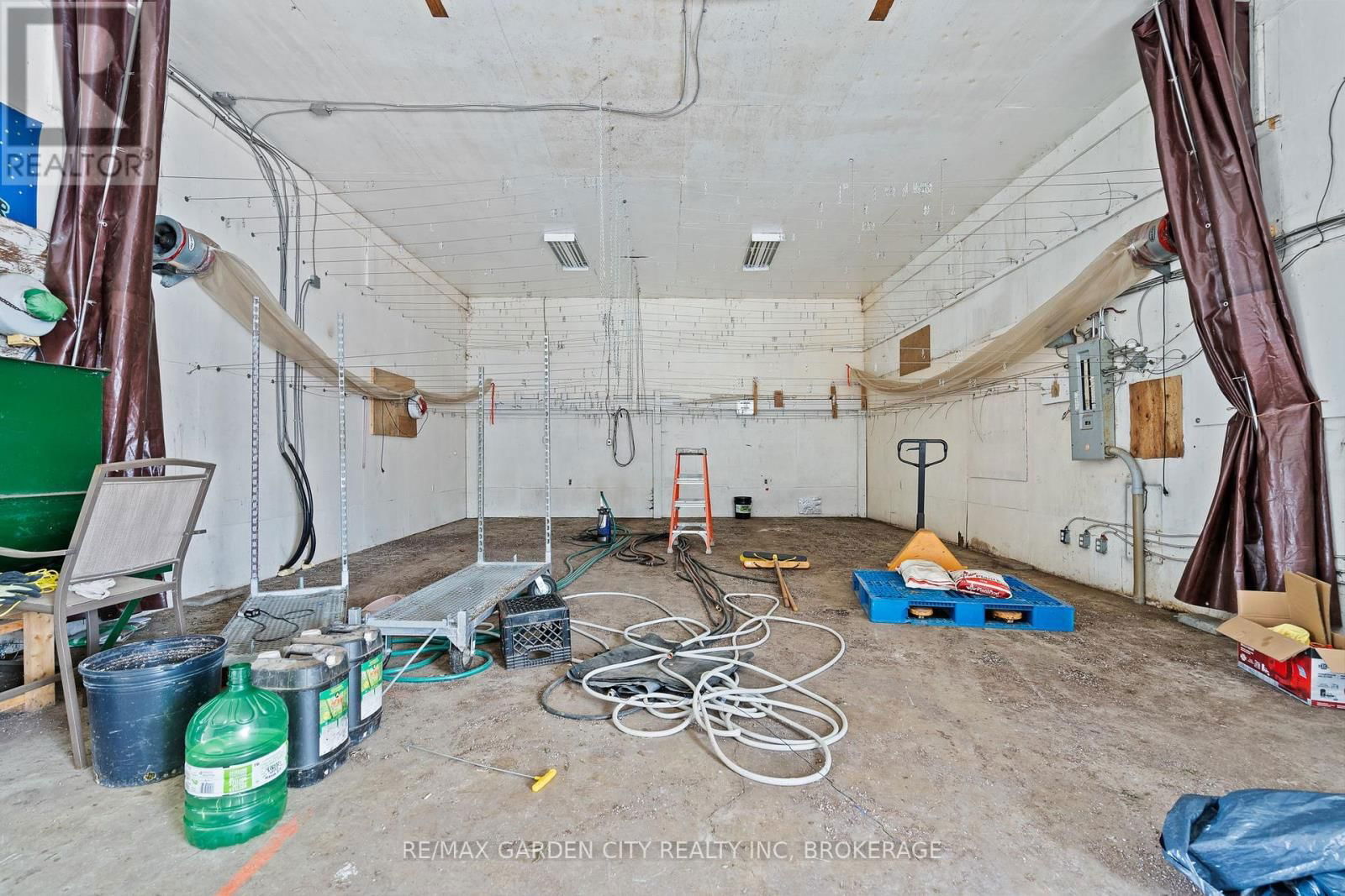 53825 ZION ROAD Image 14