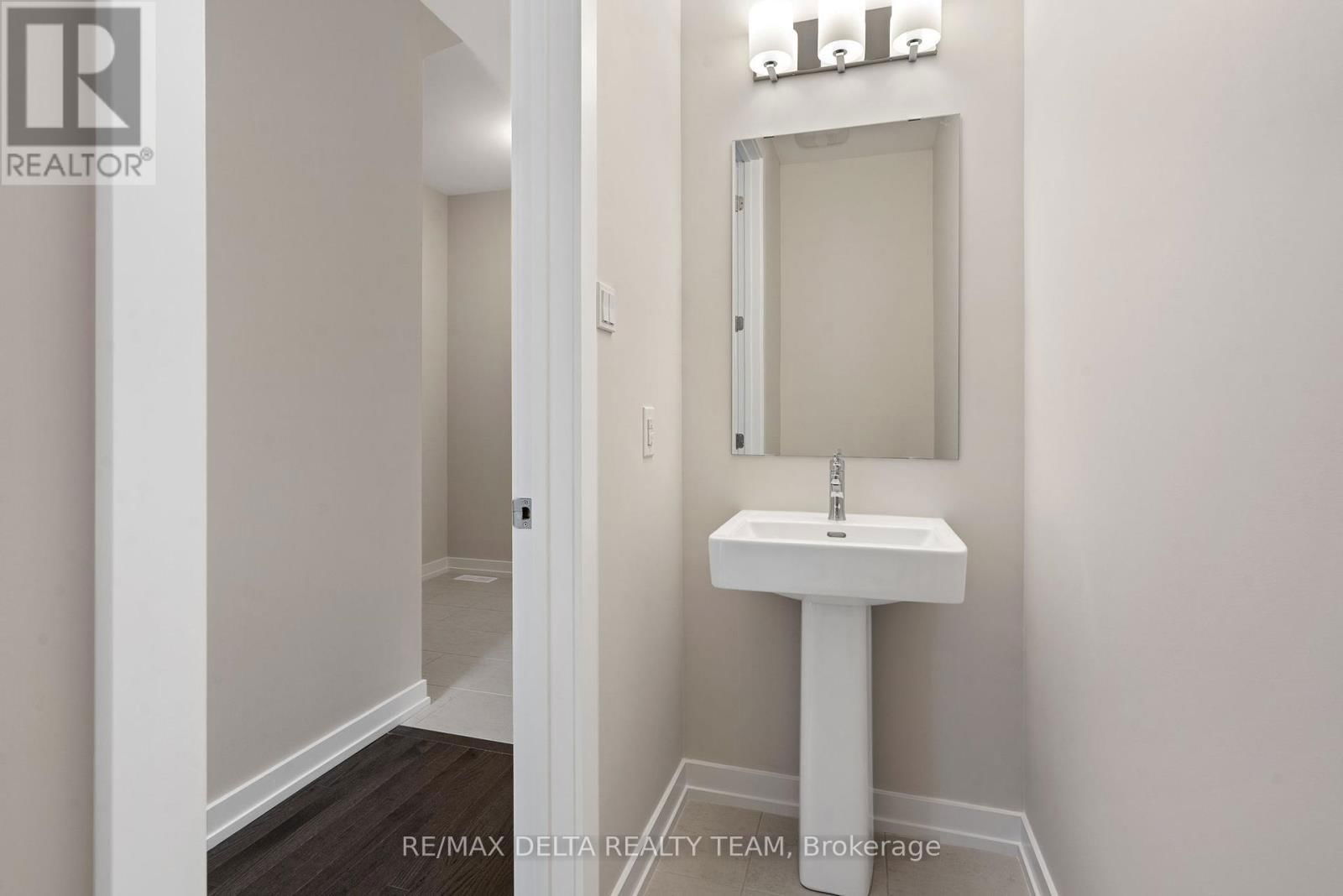 959 SEAGRAVE LANE SOUTH Image 12