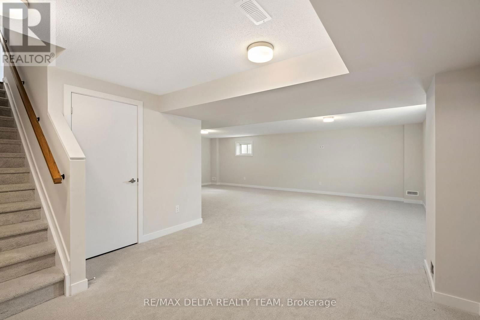 959 SEAGRAVE LANE SOUTH Image 27