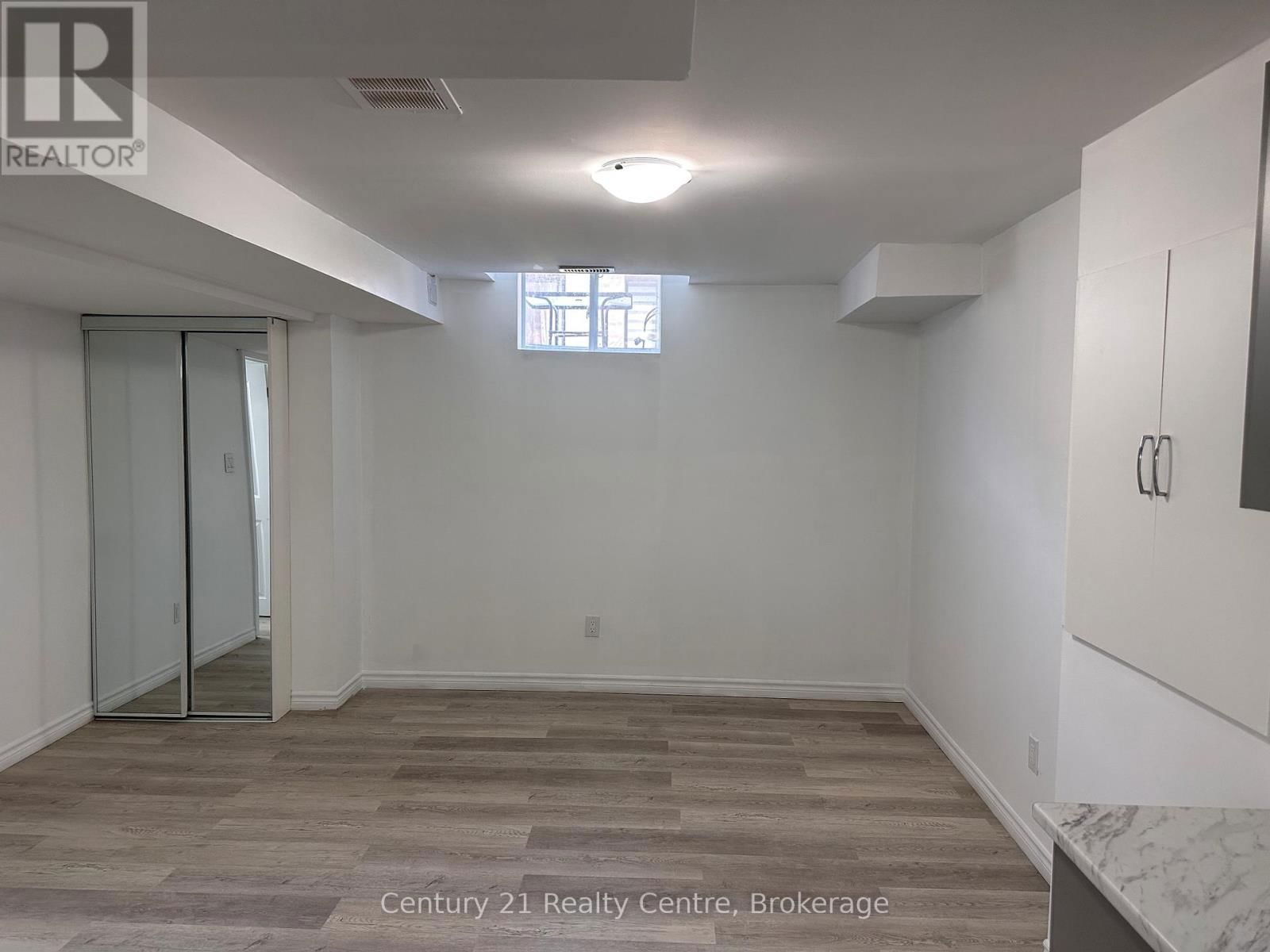 #32 - 520 GREY STREET Image 21