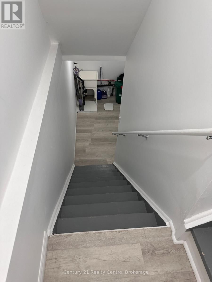 #32 - 520 GREY STREET Image 23