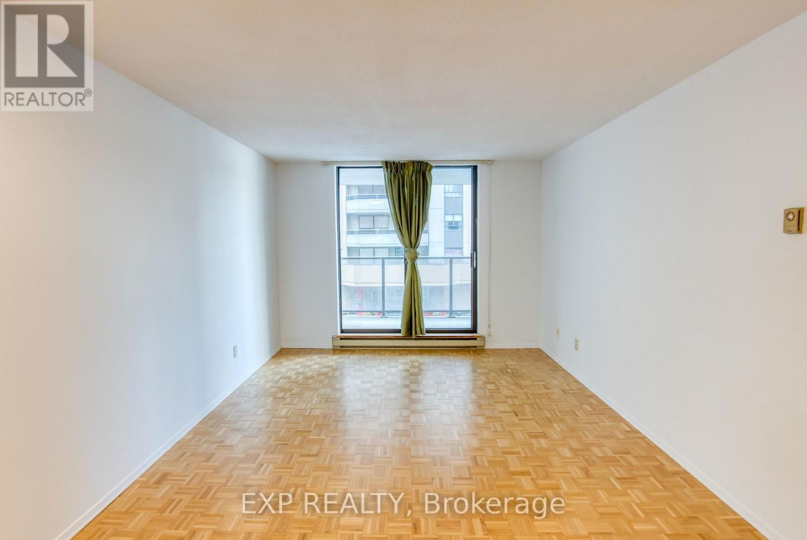204 - 475 LAURIER AVENUE WEST Image 9