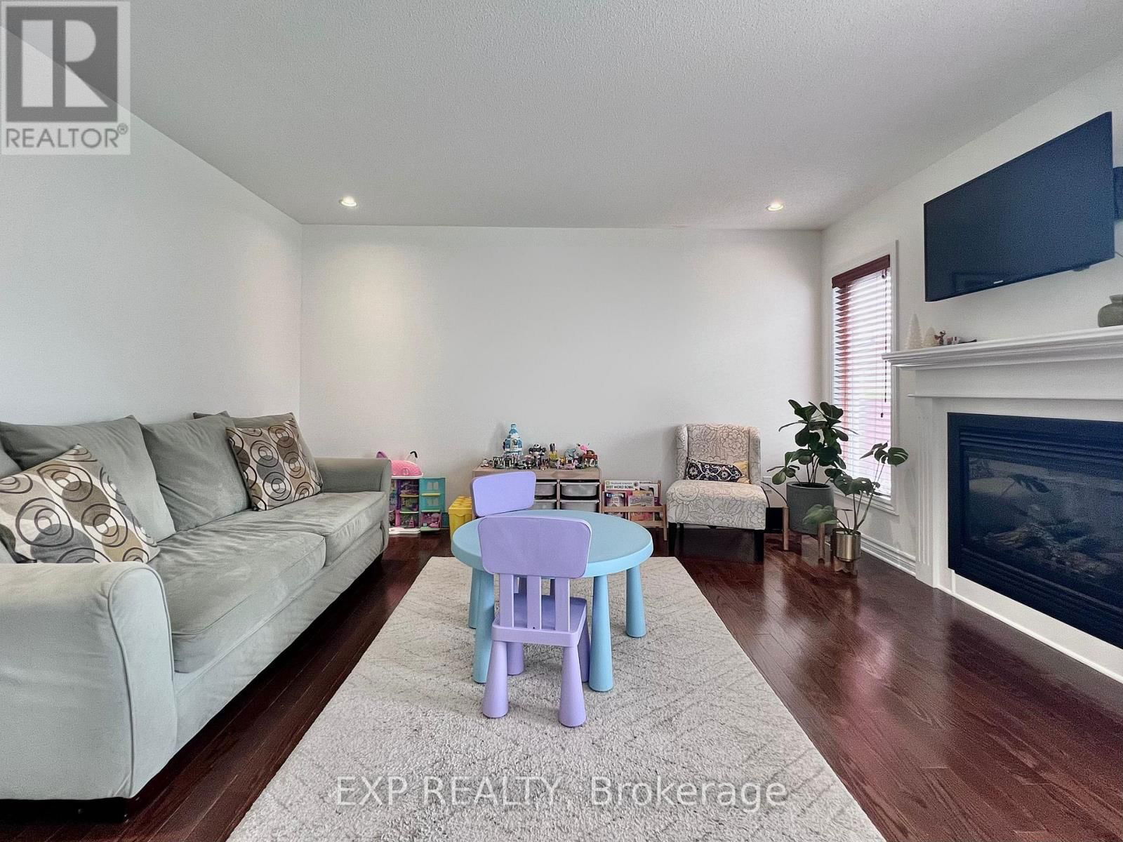 700 BEATRICE DRIVE Image 15