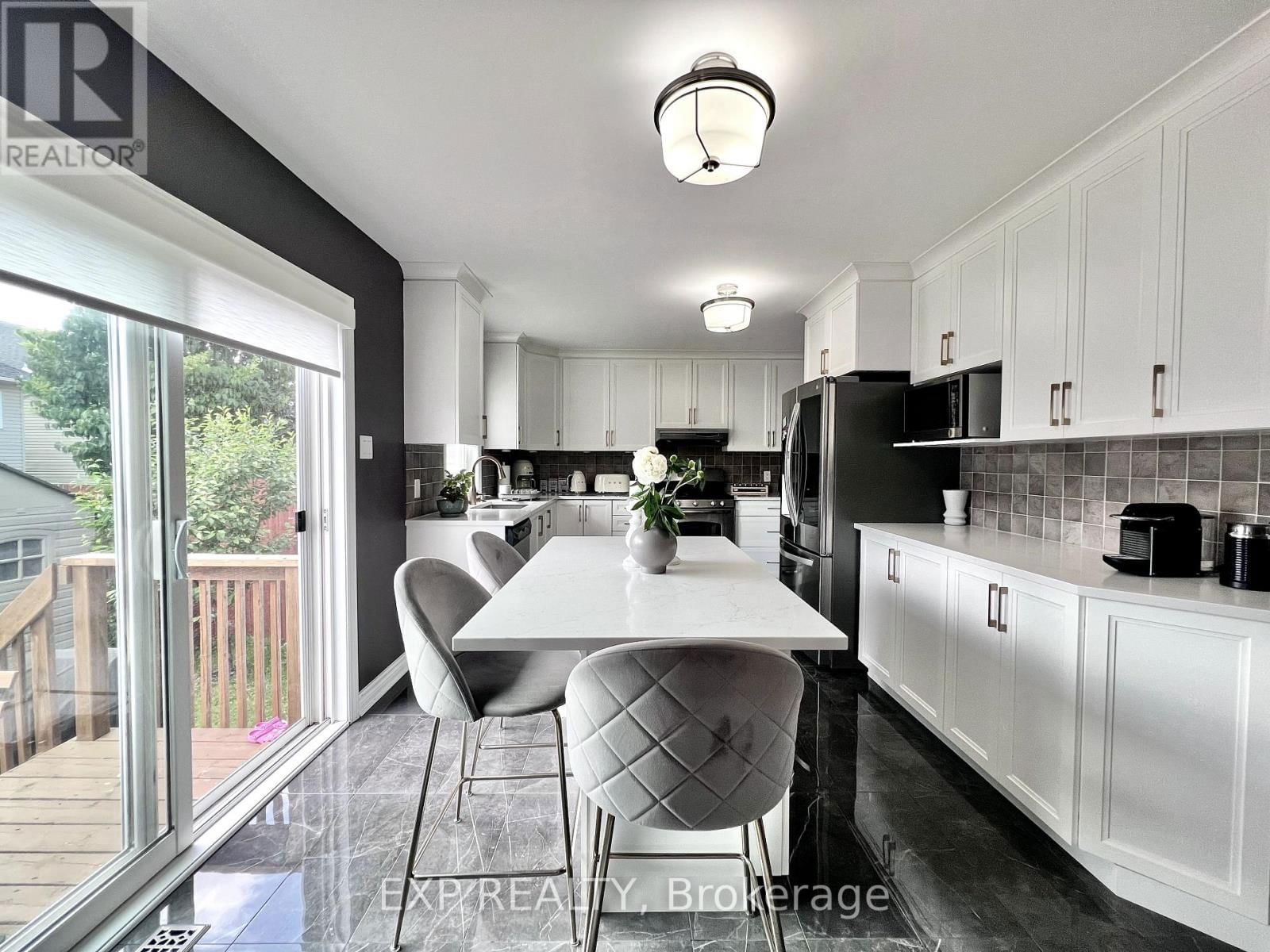 700 BEATRICE DRIVE Image 17