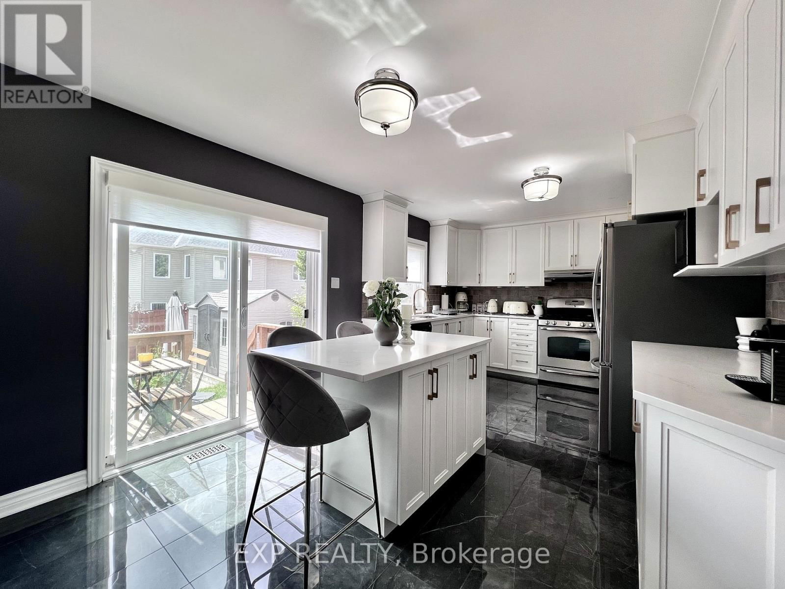 700 BEATRICE DRIVE Image 18