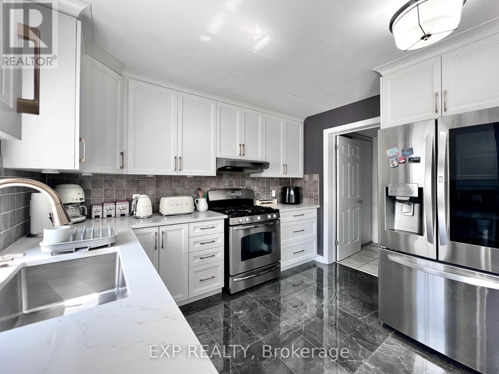 700 BEATRICE DRIVE Image 19