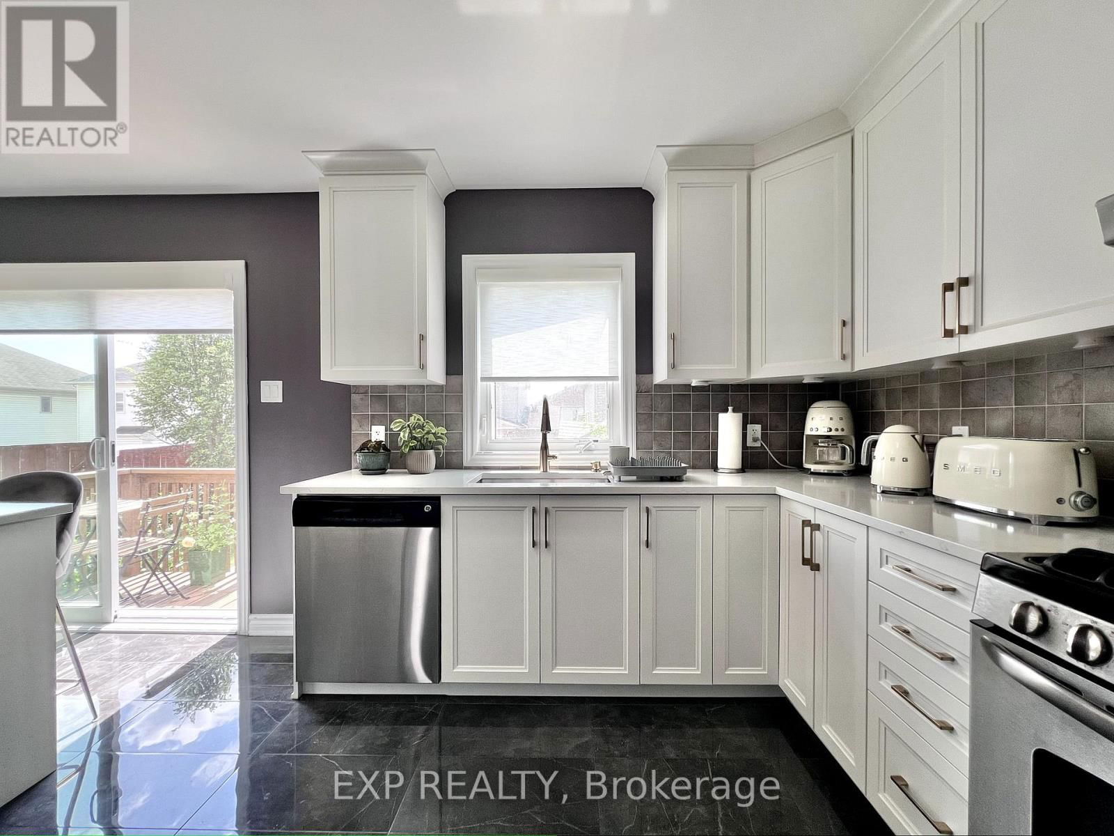 700 BEATRICE DRIVE Image 21
