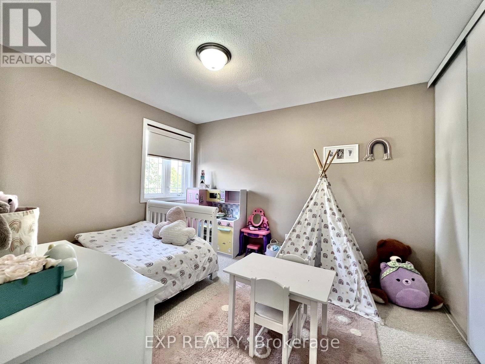 700 BEATRICE DRIVE Image 32