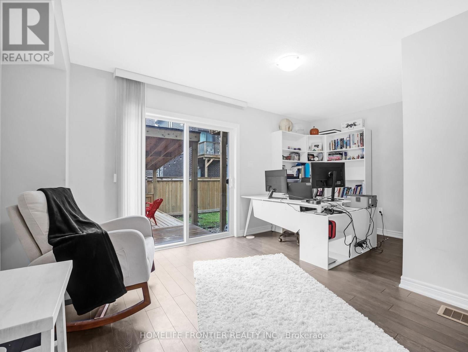 27 RAPIDS LANE Image 12